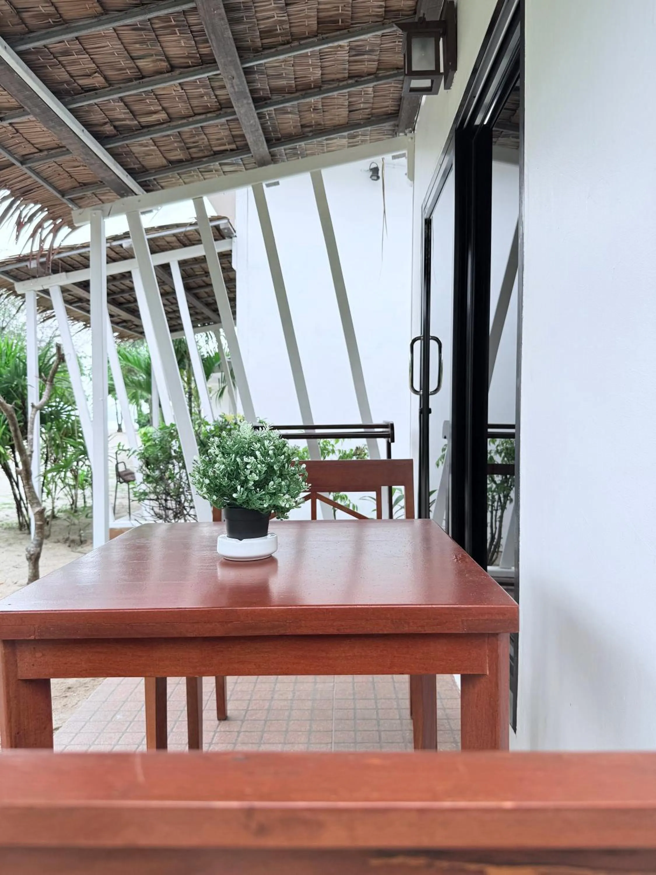 Balcony/Terrace in Sabaii Bay Resort