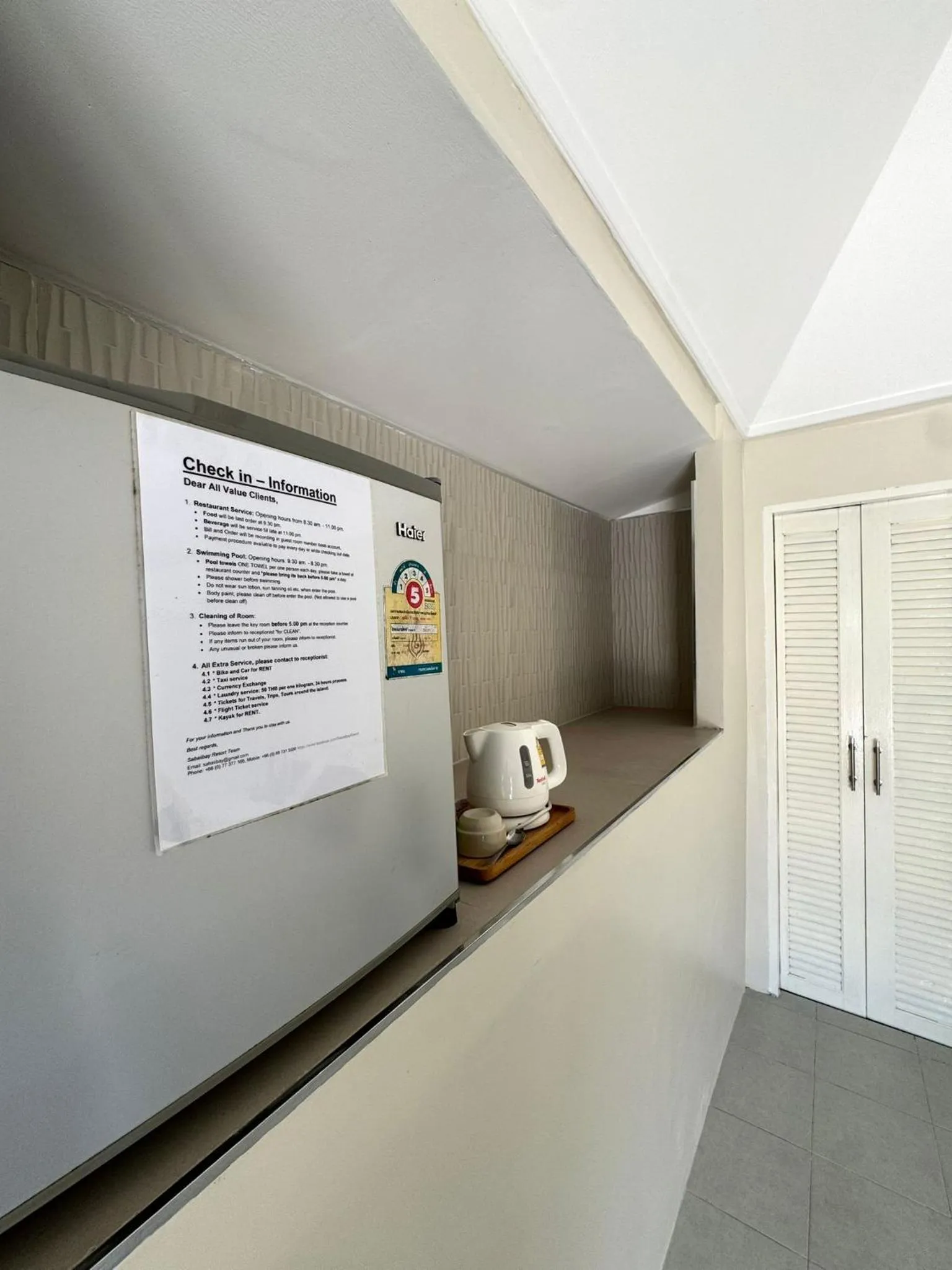 Living room in Sabaii Bay Resort