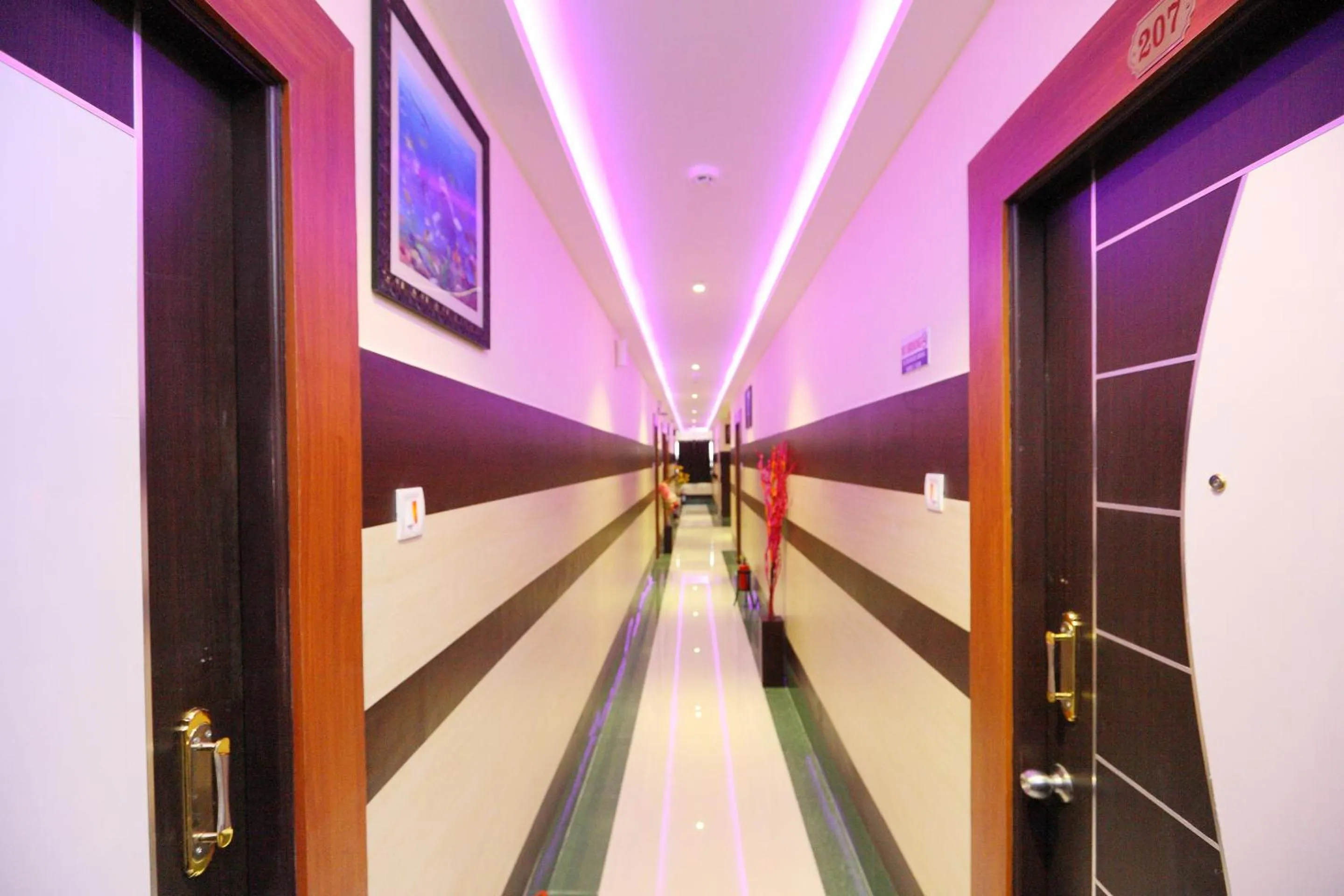 Decorative detail in Royal Grand