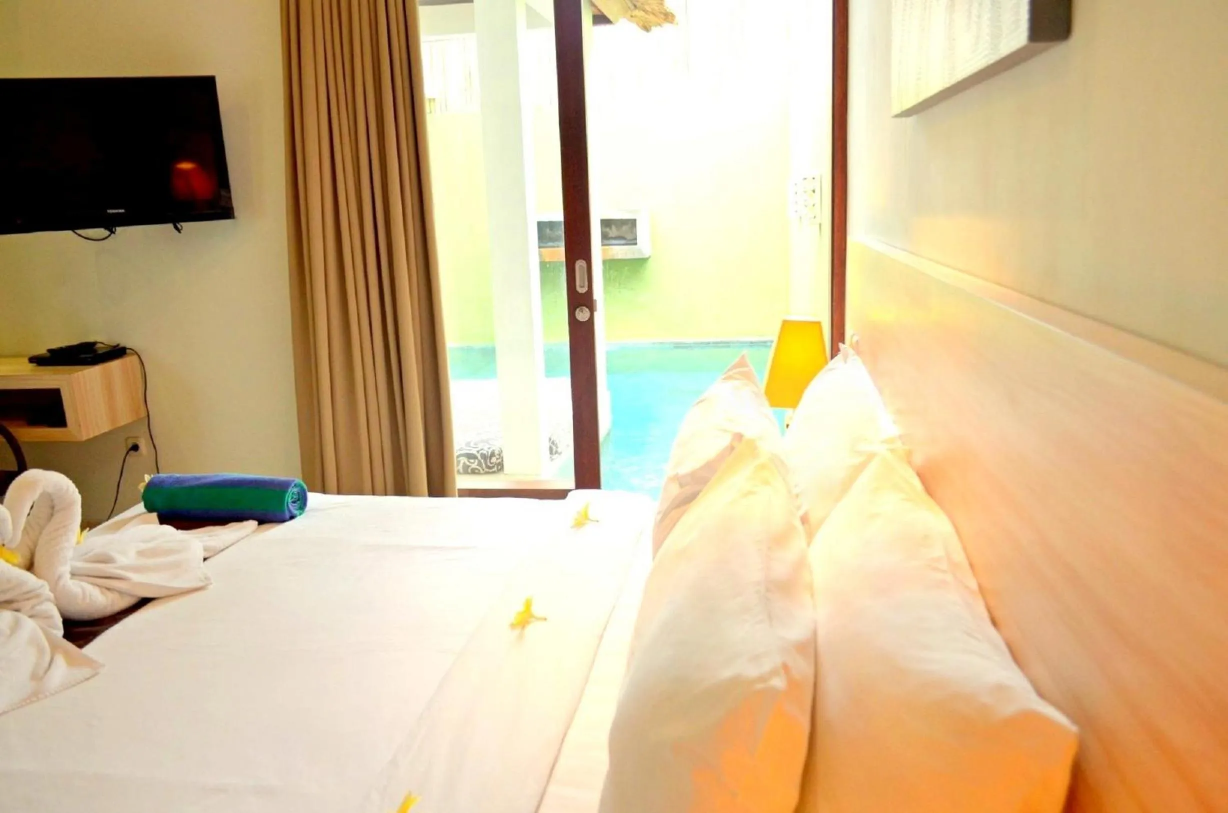 Bed in Jas Boutique Villas