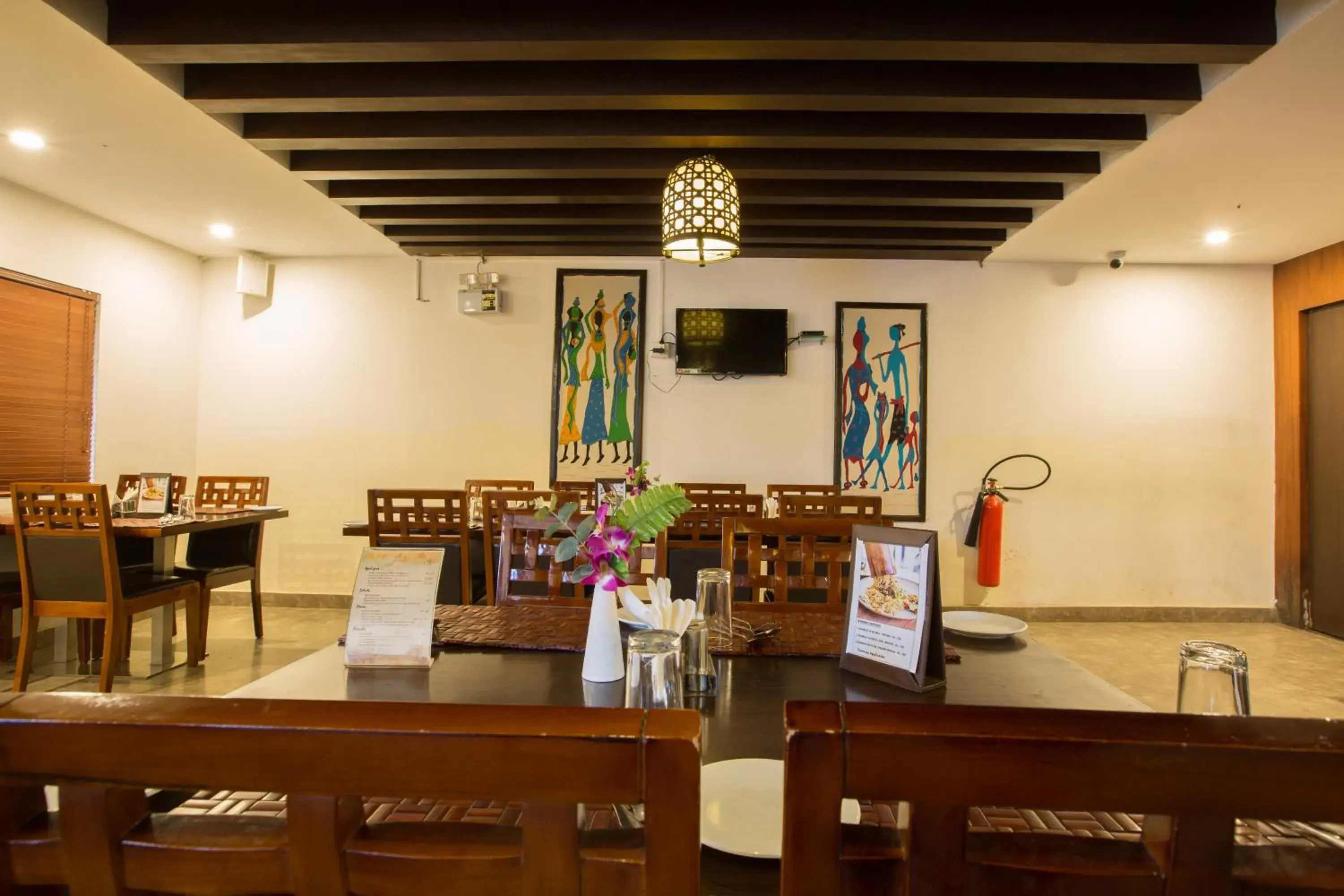 Restaurant/places to eat in Hotel TSG Grand Restaurant/places to eat in Hotel TSG Grand