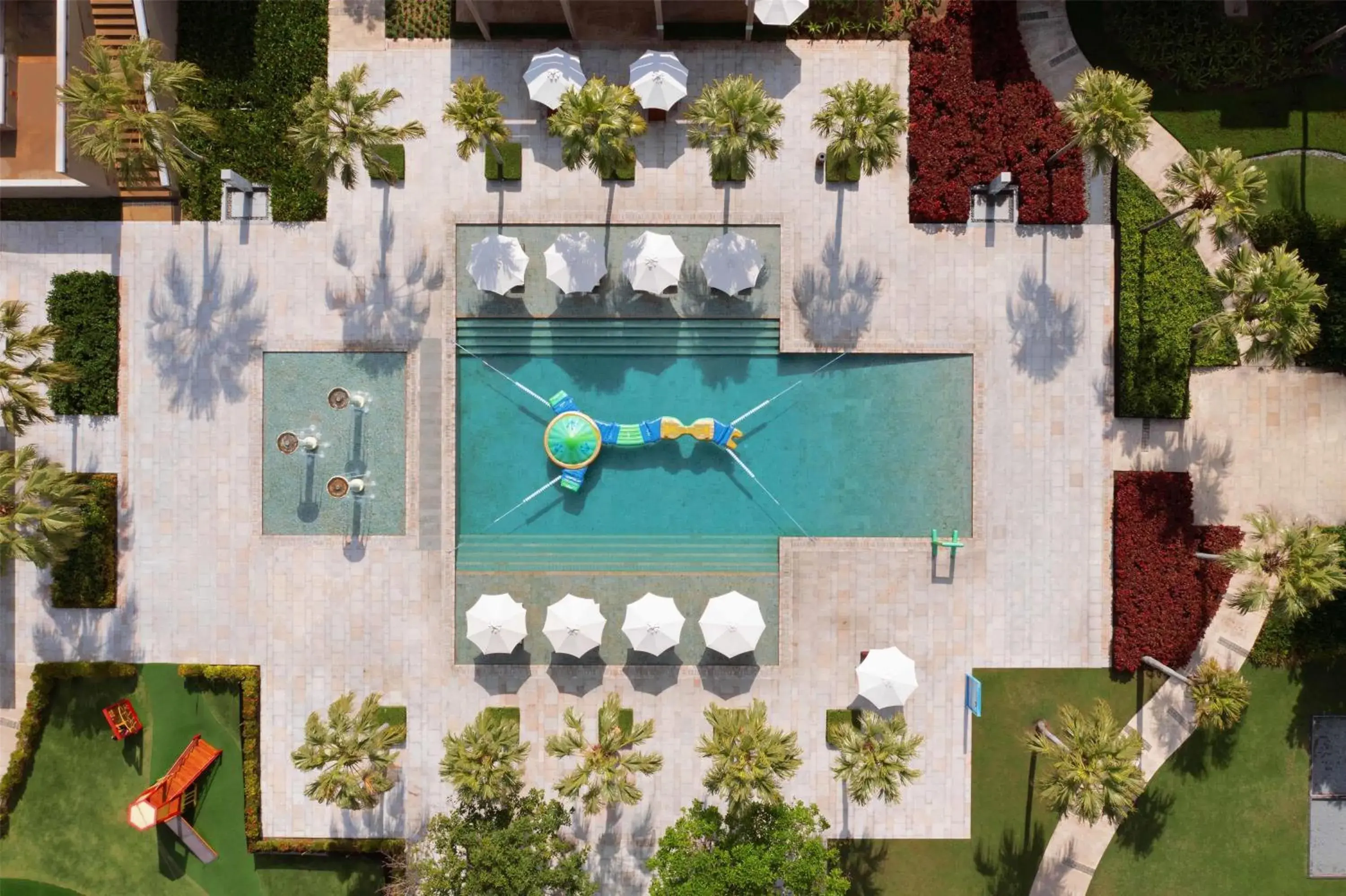 Swimming pool in Hyatt Regency Danang Resort and Spa Swimming pool in Hyatt Regency Danang Resort and Spa