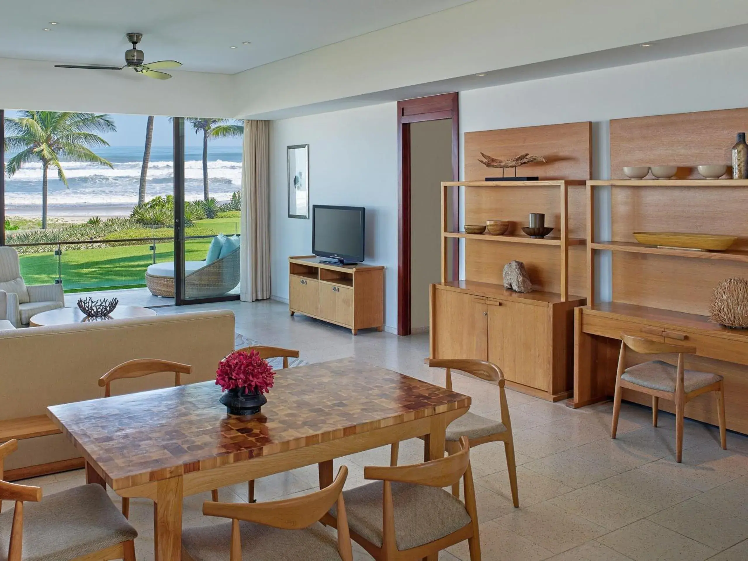 Two-Bedroom Residence in Hyatt Regency Danang Resort and Spa Two-Bedroom Residence in Hyatt Regency Danang Resort and Spa