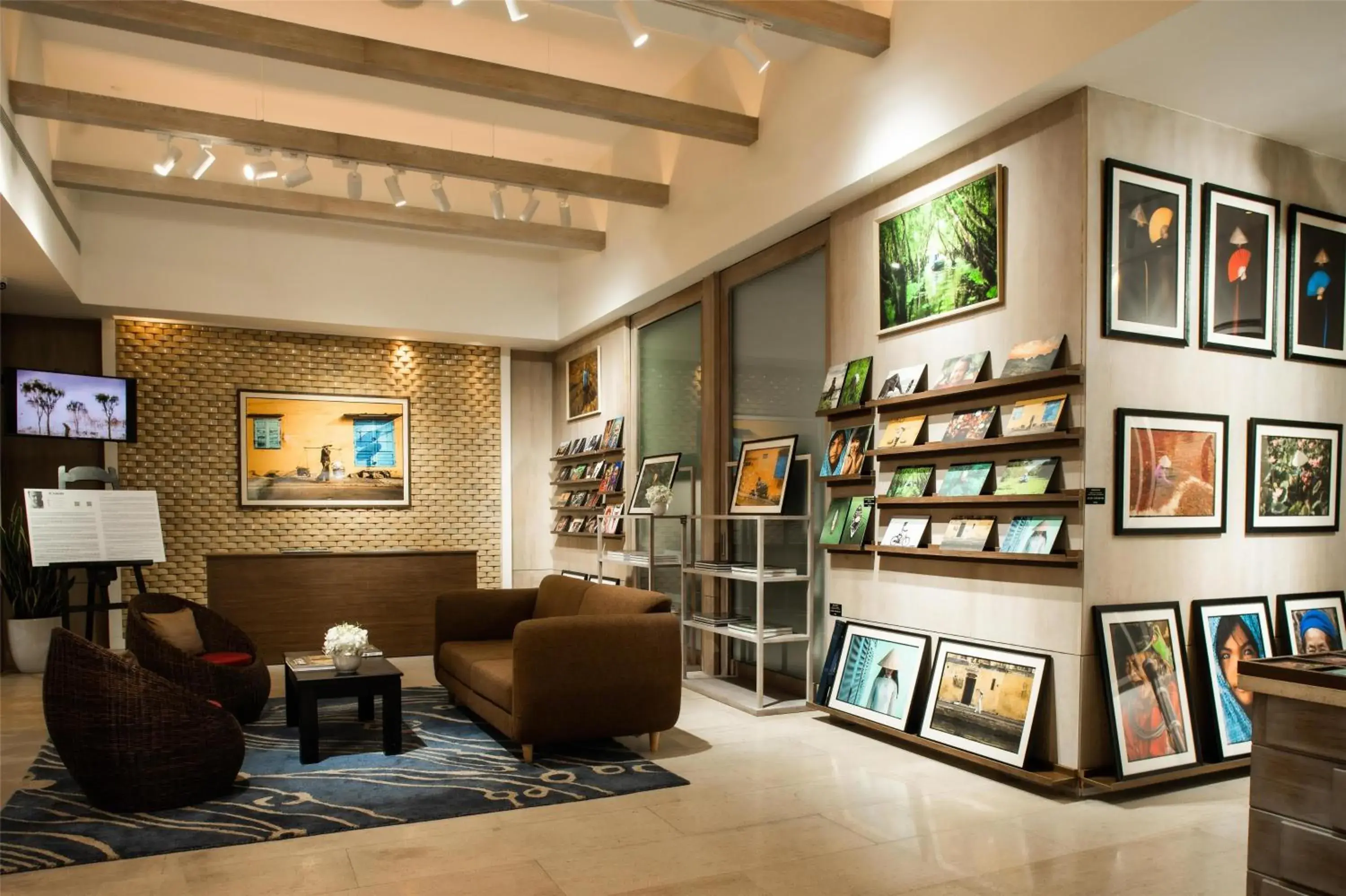 Lounge or bar in Hyatt Regency Danang Resort and Spa Lounge or bar in Hyatt Regency Danang Resort and Spa