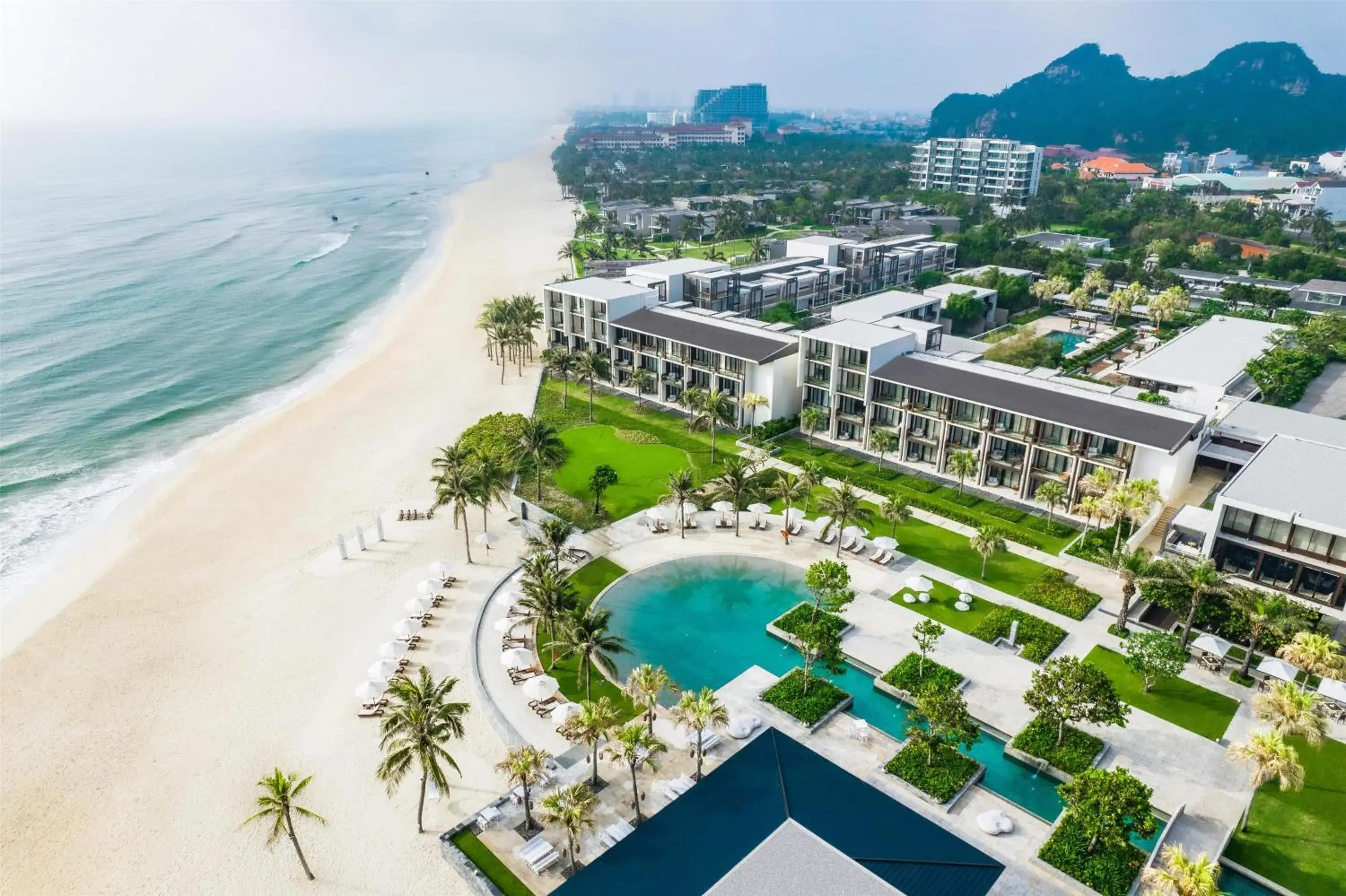 Property building in Hyatt Regency Danang Resort and Spa Property building in Hyatt Regency Danang Resort and Spa