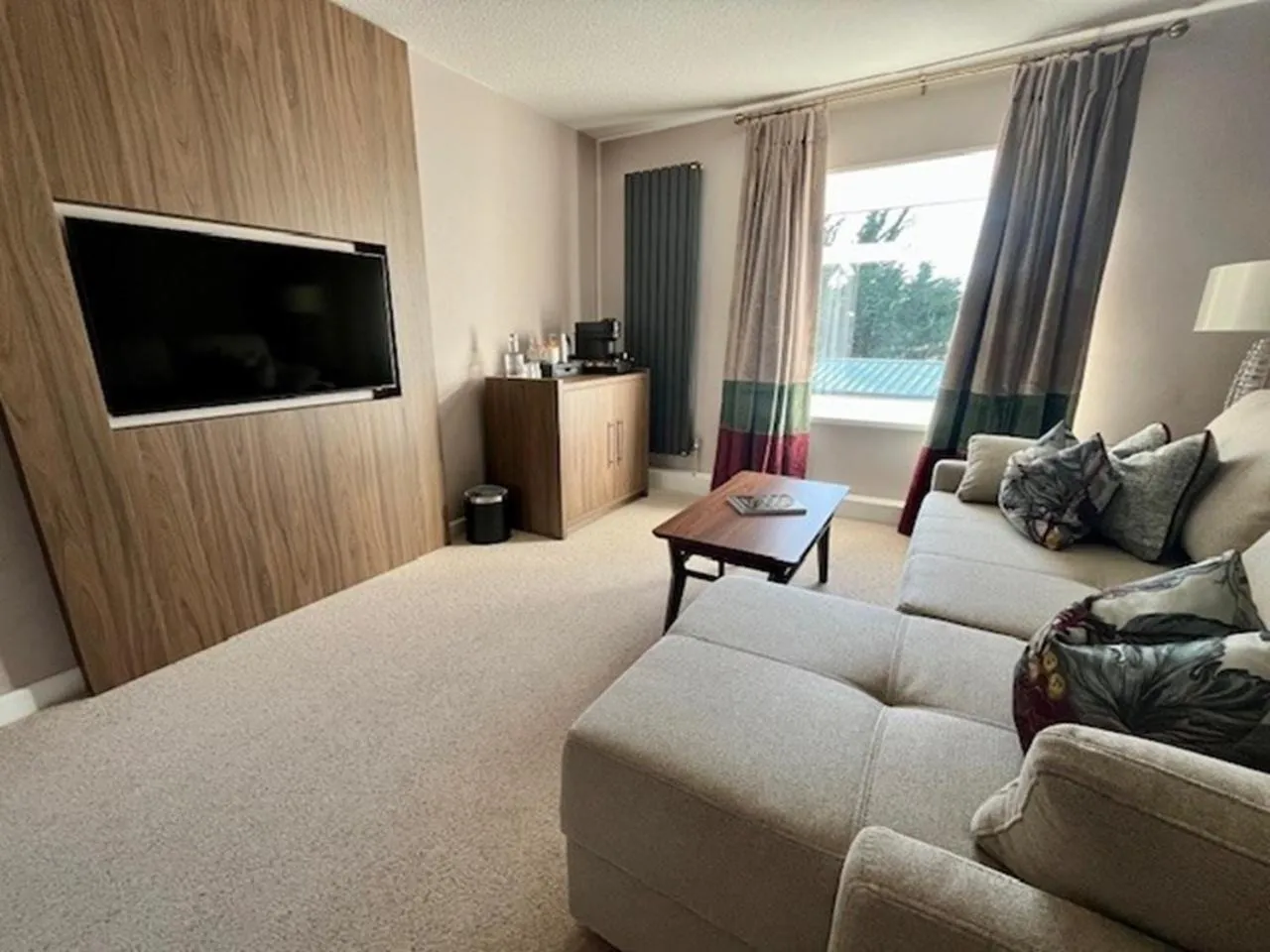 Living room in The Melbreak Hotel