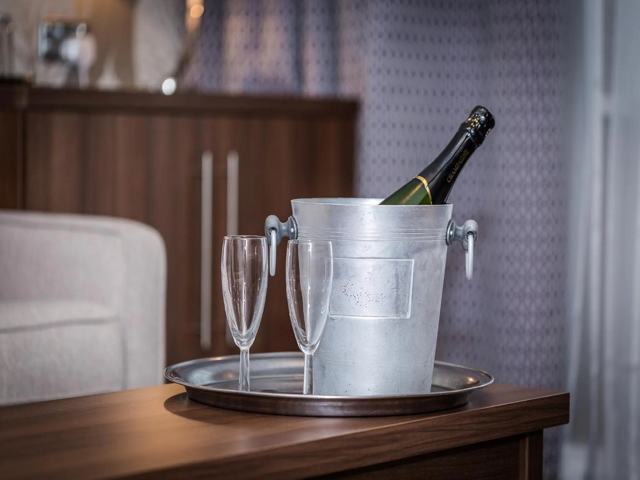 Alcoholic drinks in The Melbreak Hotel