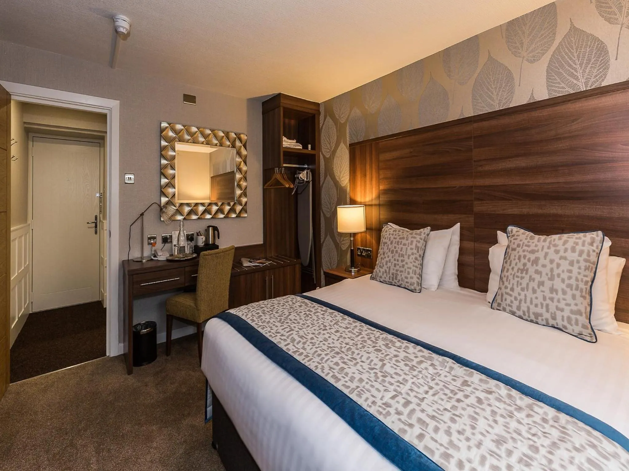 Bedroom, Bed in The Melbreak Hotel