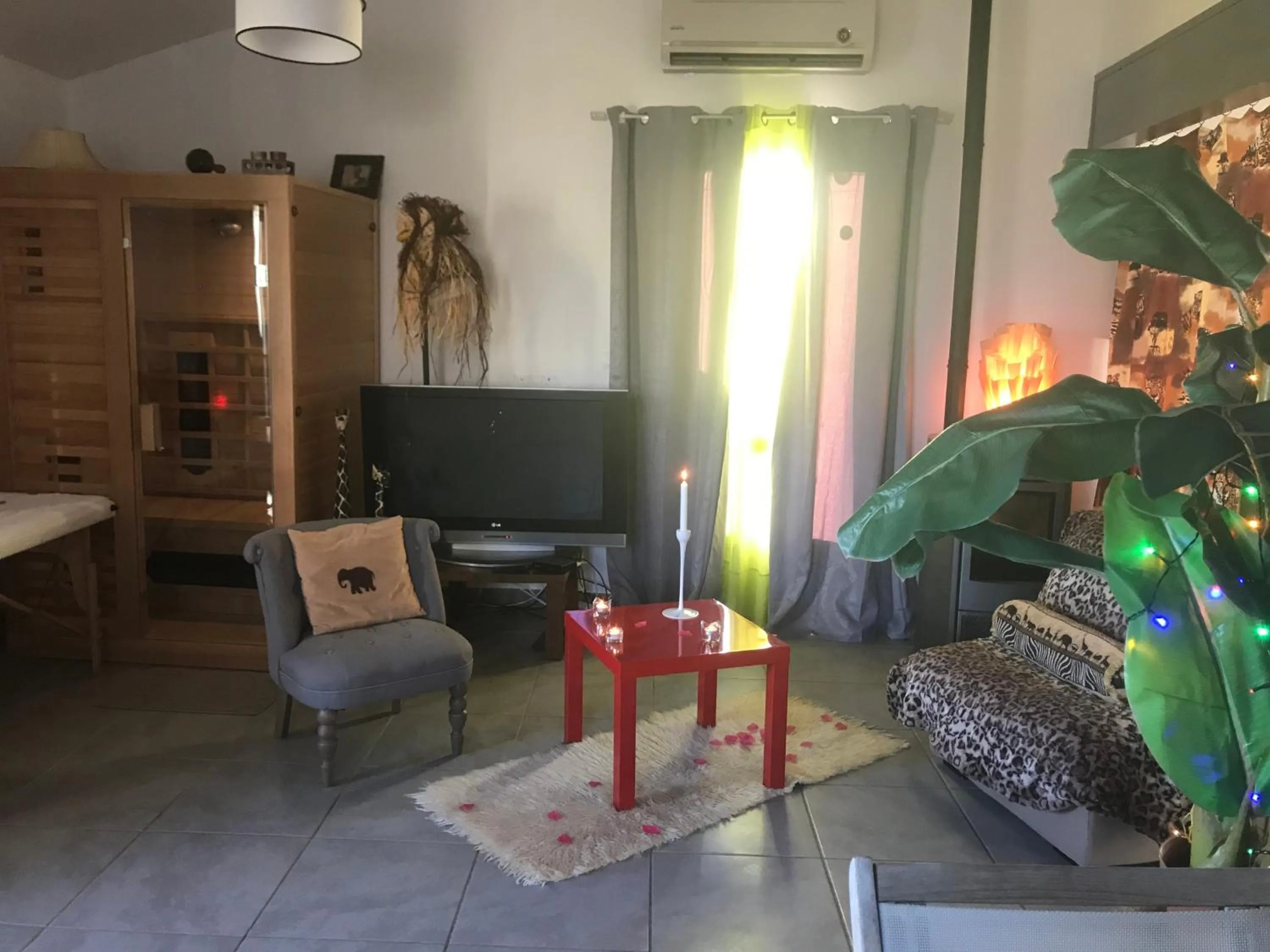 Le Mas Romantique avec Jacuzzi et Sauna privé