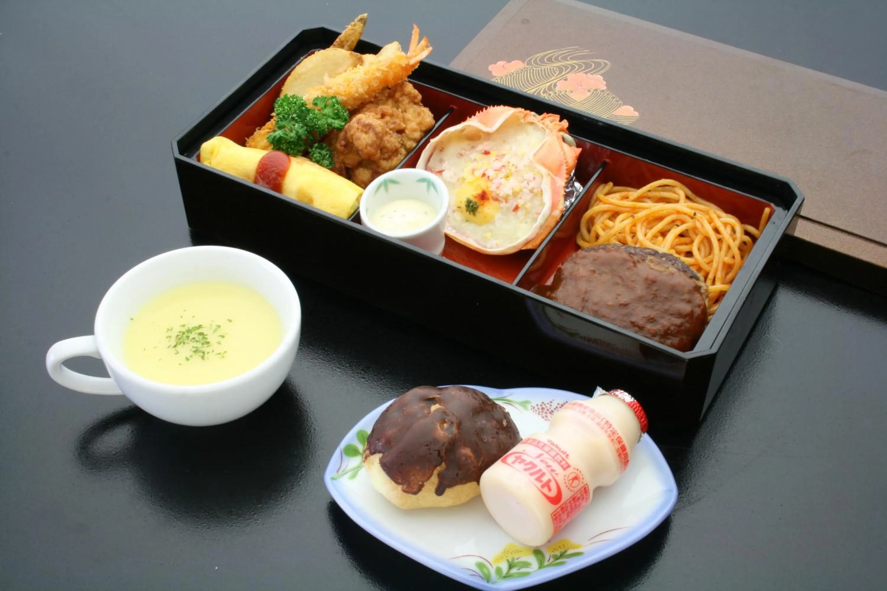 Food and drinks in Hotel Kasuien