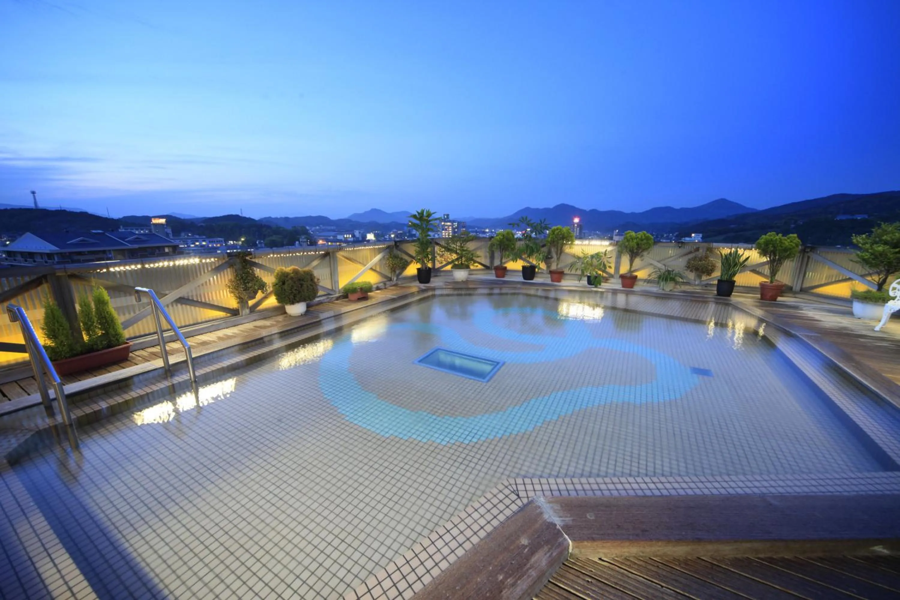 Night in Hotel Kasuien