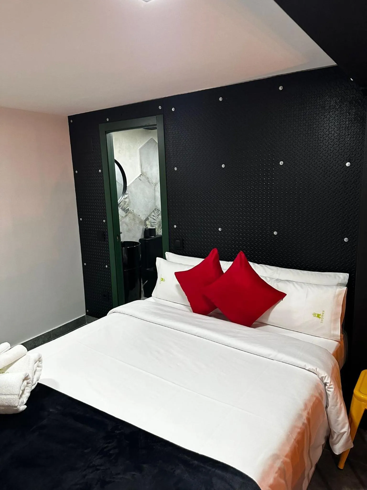 Bedroom, Bed in T-Homes - Cuenca