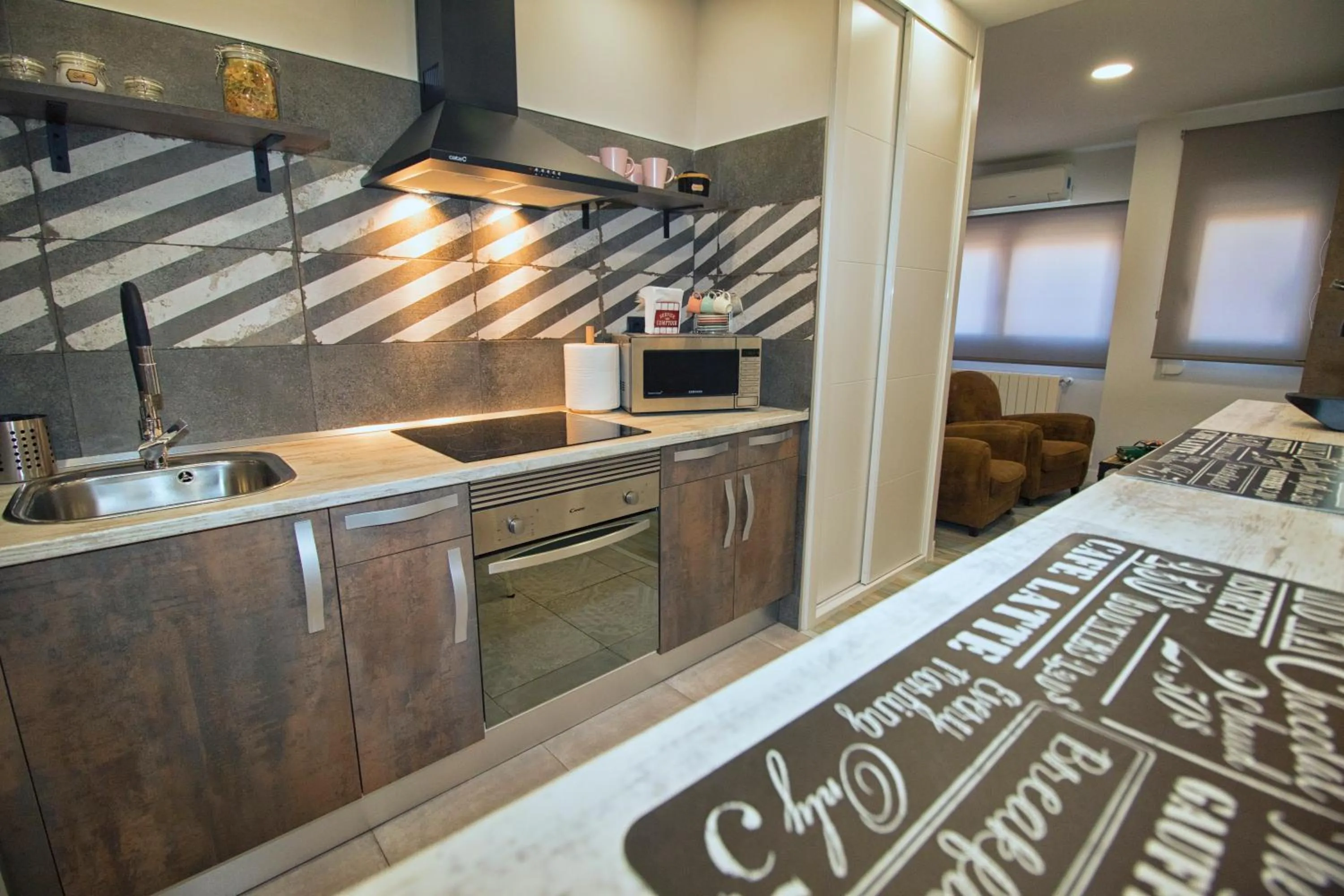 Kitchen or kitchenette in T-Homes - Cuenca