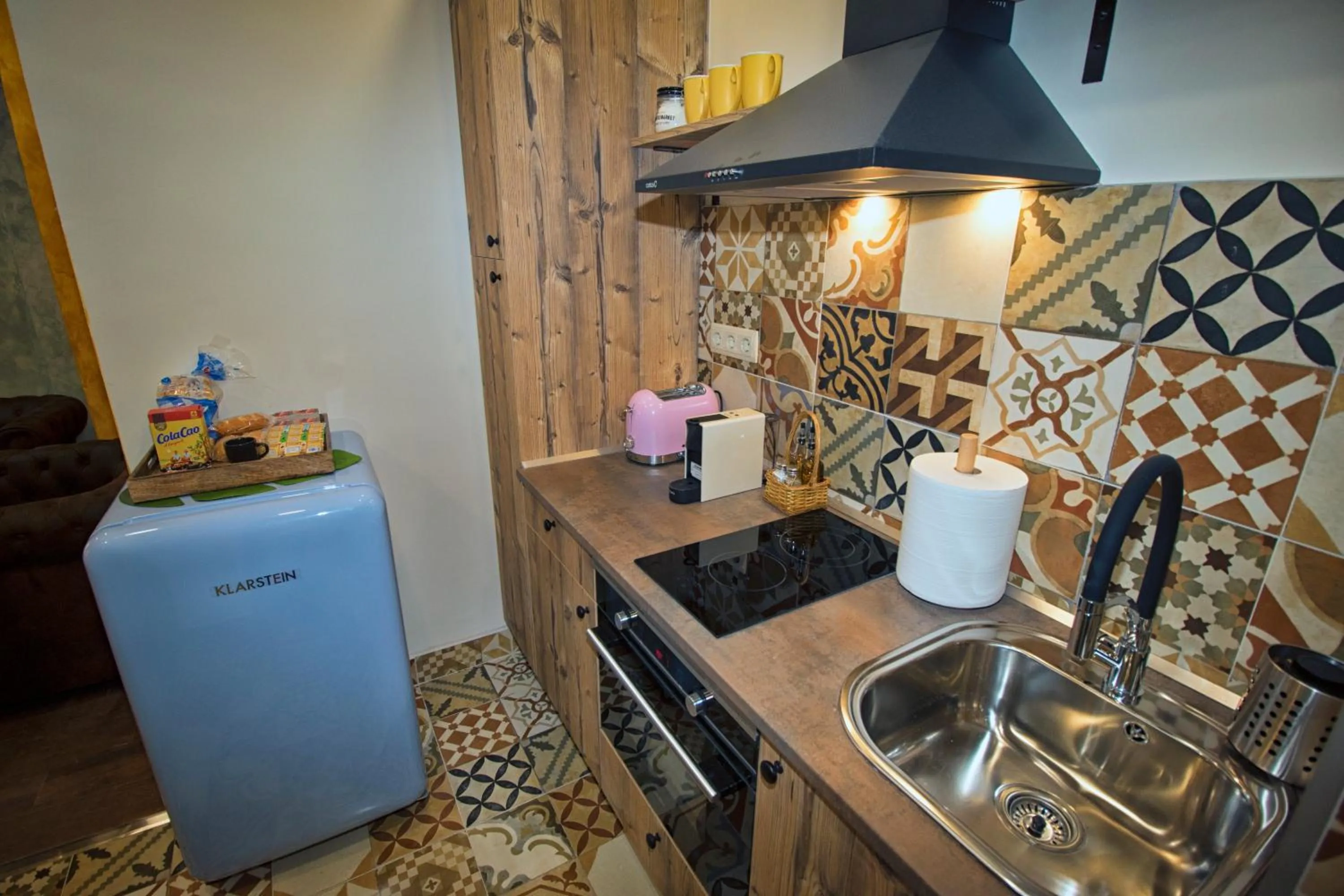 Kitchen or kitchenette in T-Homes - Cuenca