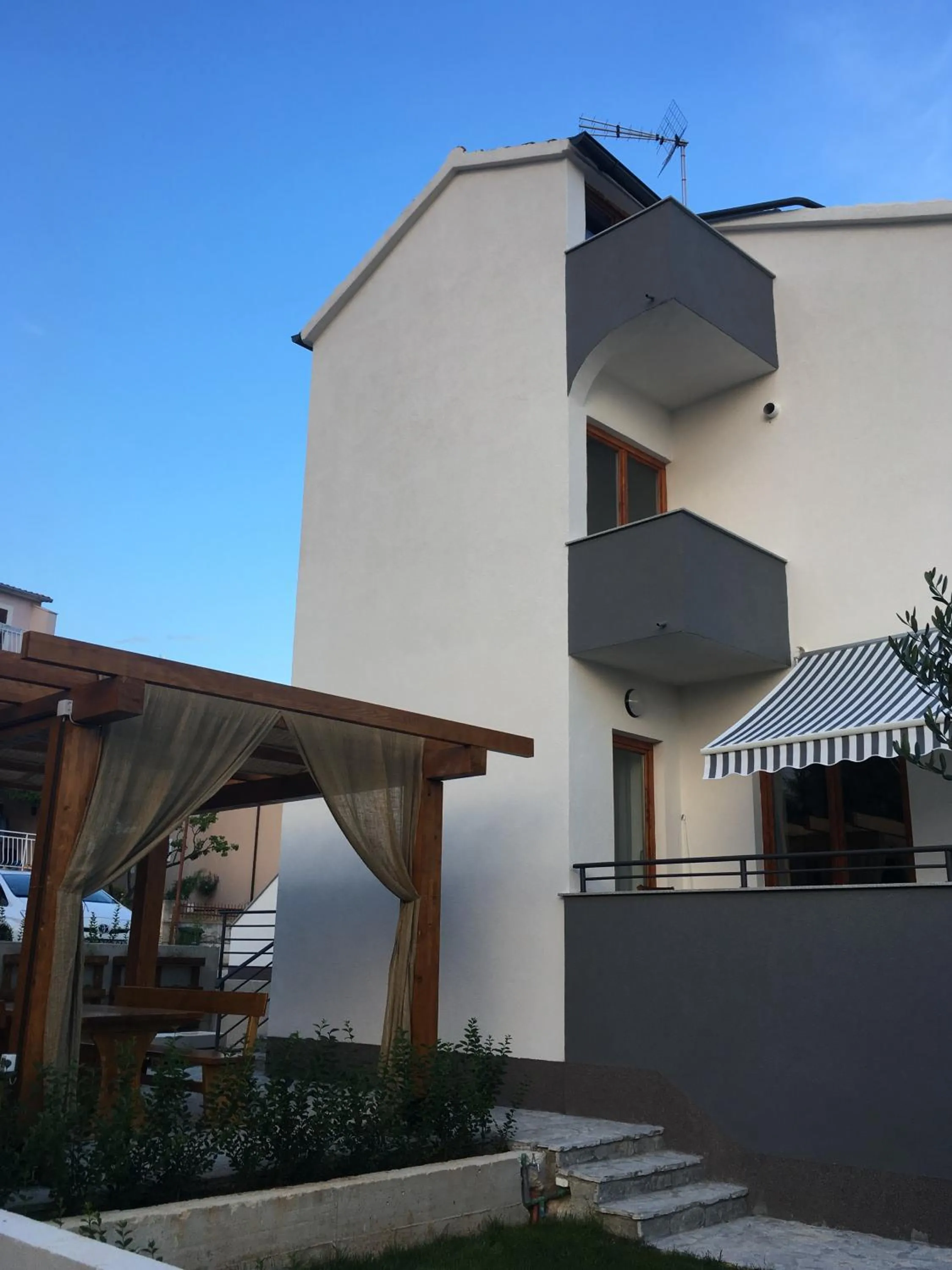 Property building in Danijela