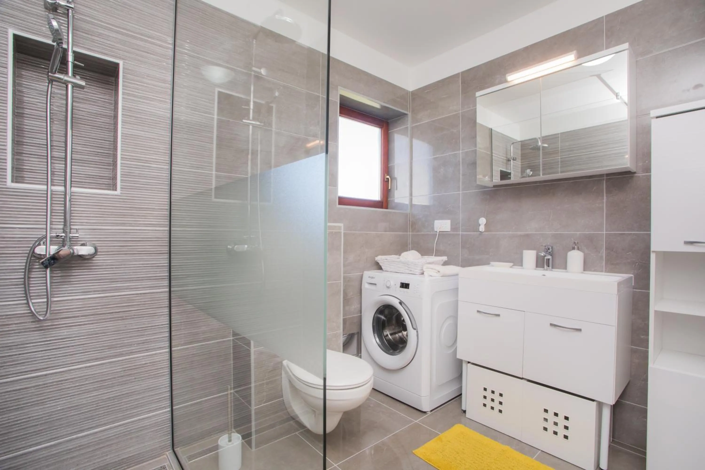 Shower in Danijela