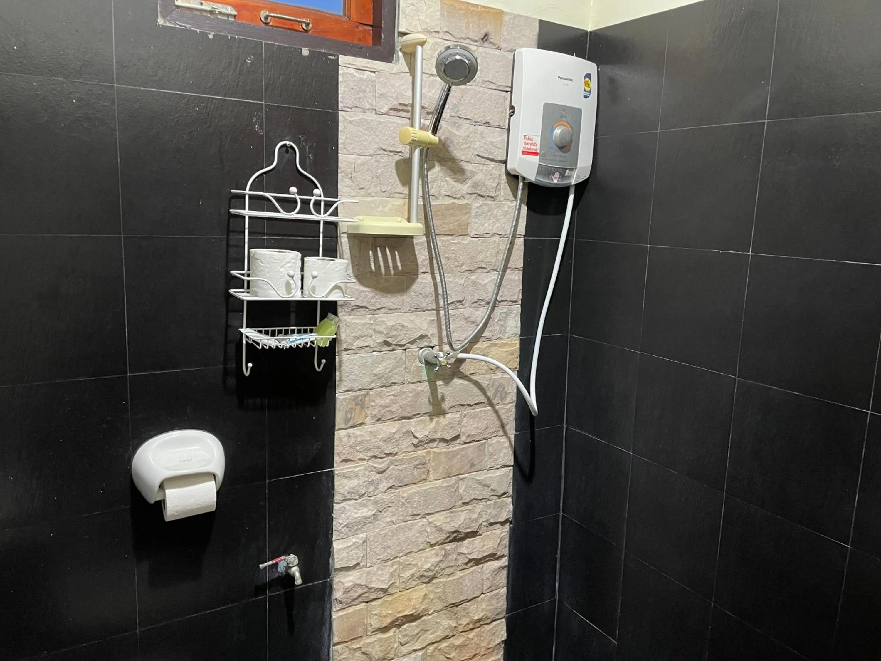 Shower in Starlight Haadrin Resort