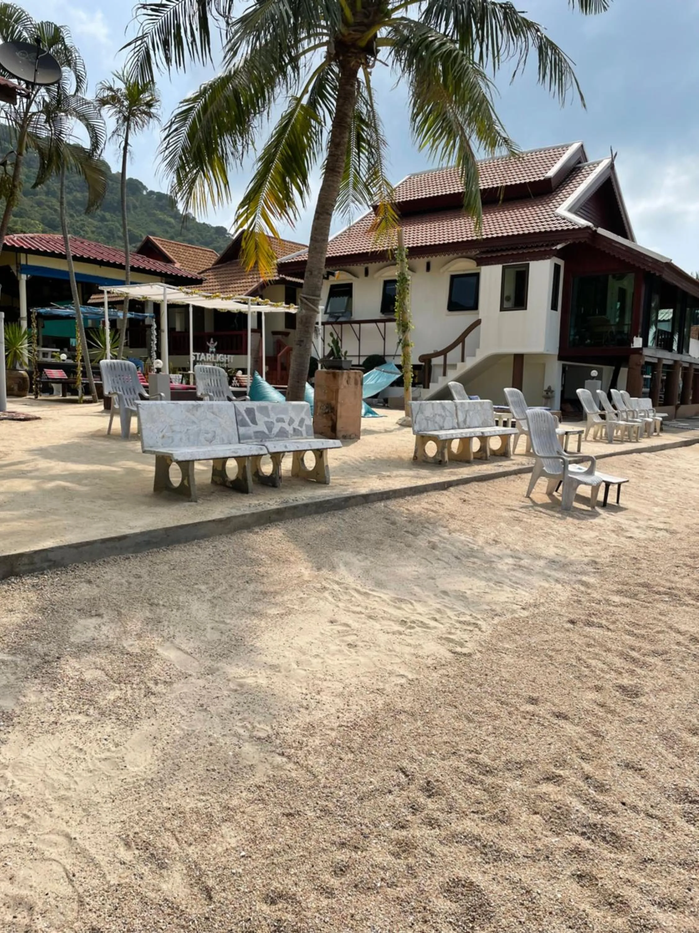 Day in Starlight Haadrin Resort