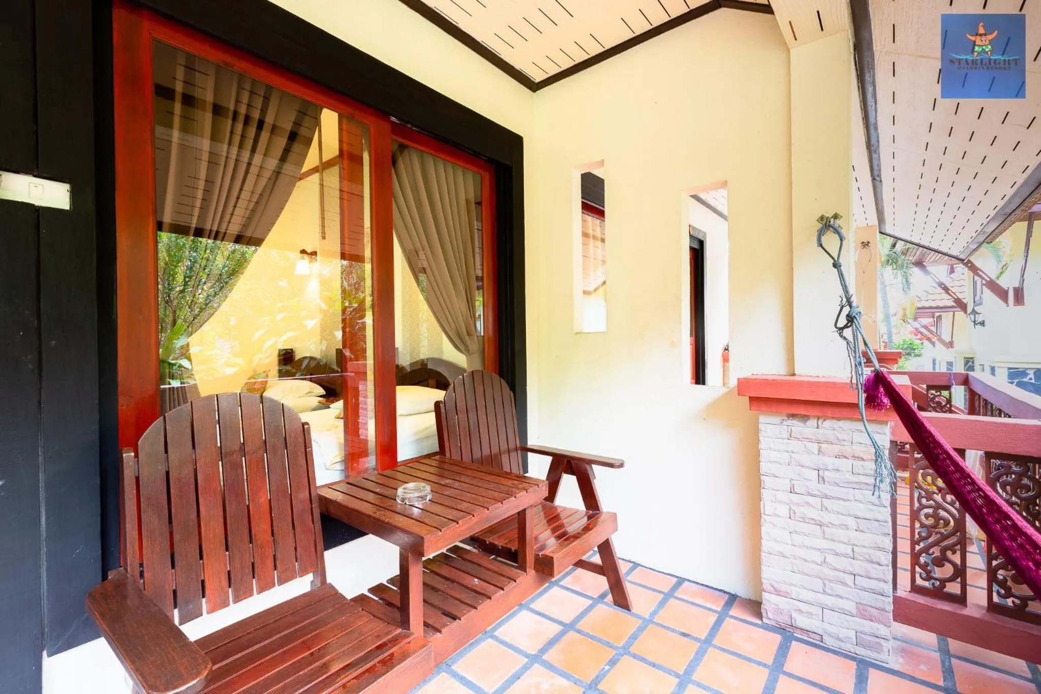 Patio in Starlight Haadrin Resort