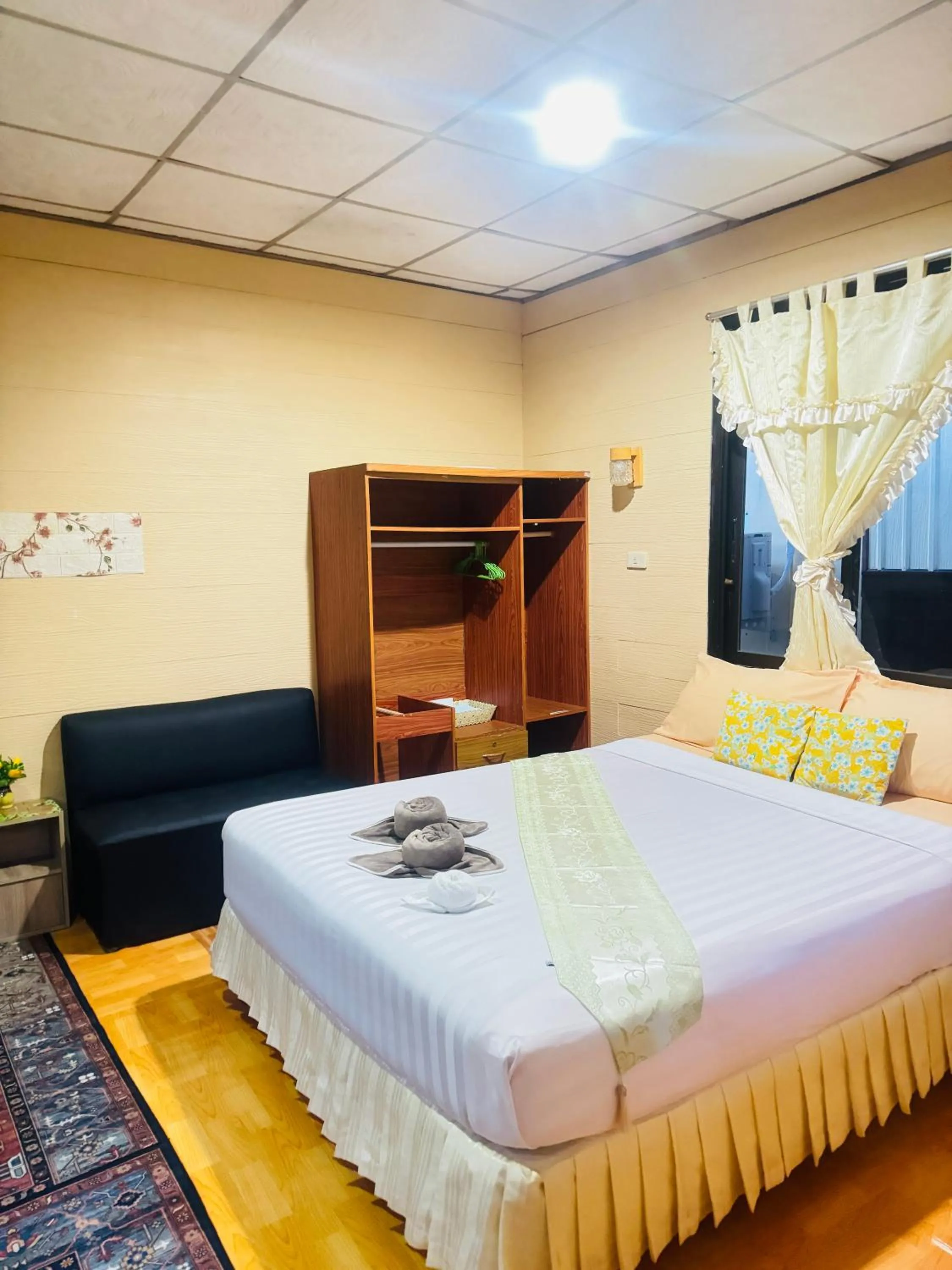 Photo of the whole room, Bed in Starlight Haadrin Resort