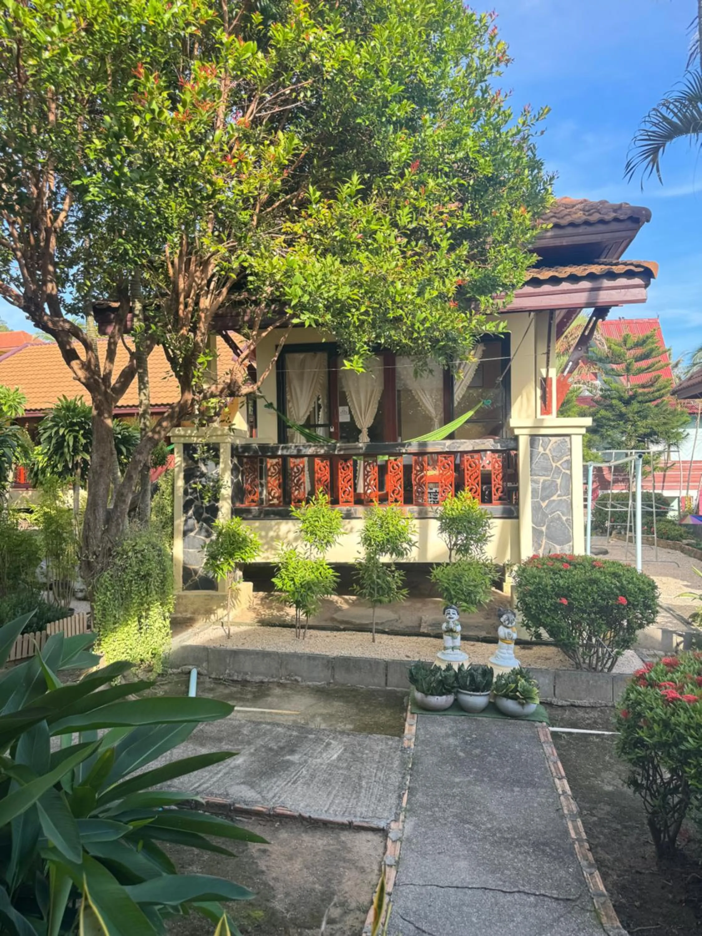 Property building in Starlight Haadrin Resort