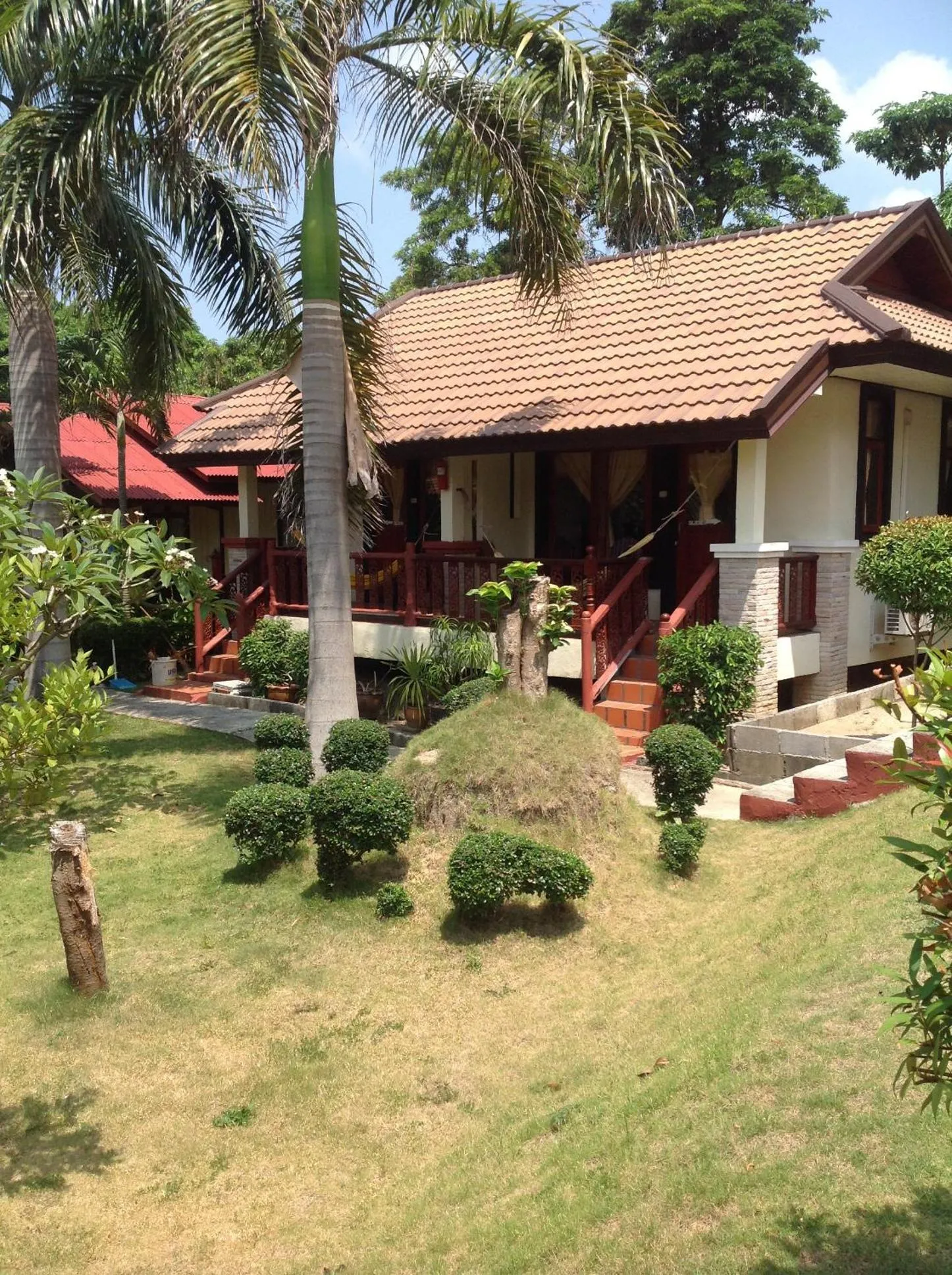 Property building in Starlight Haadrin Resort