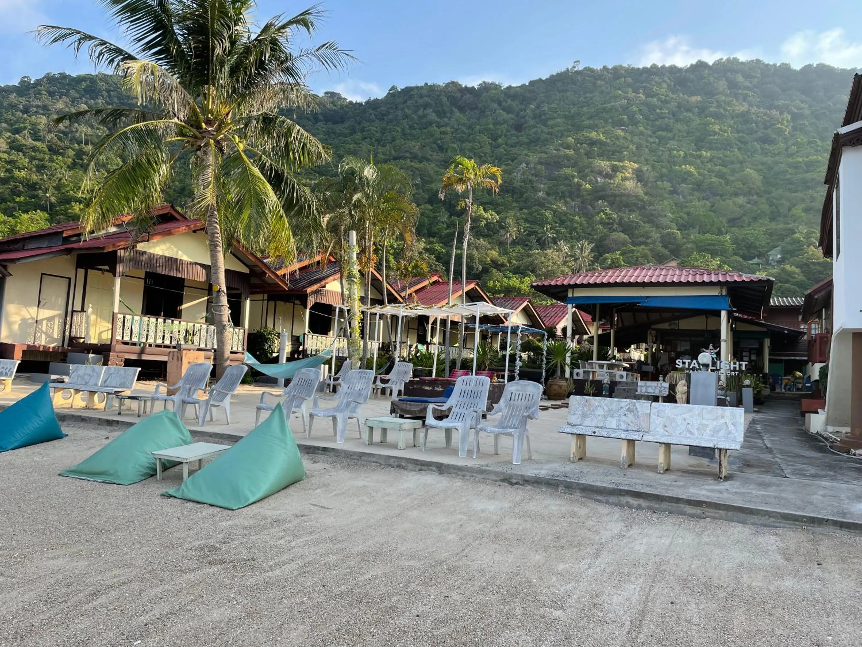 Day in Starlight Haadrin Resort