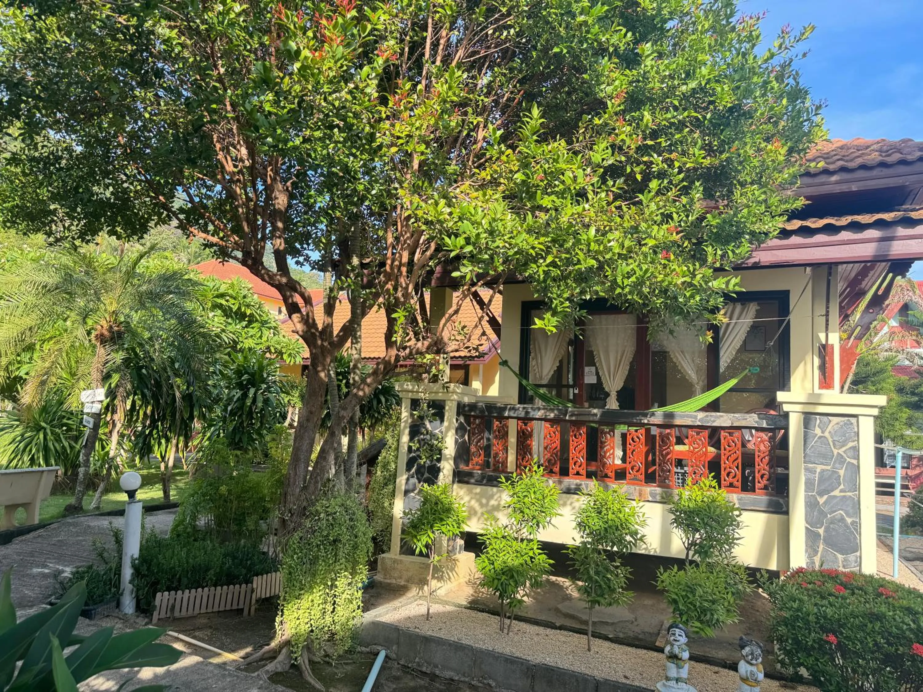 Property building in Starlight Haadrin Resort