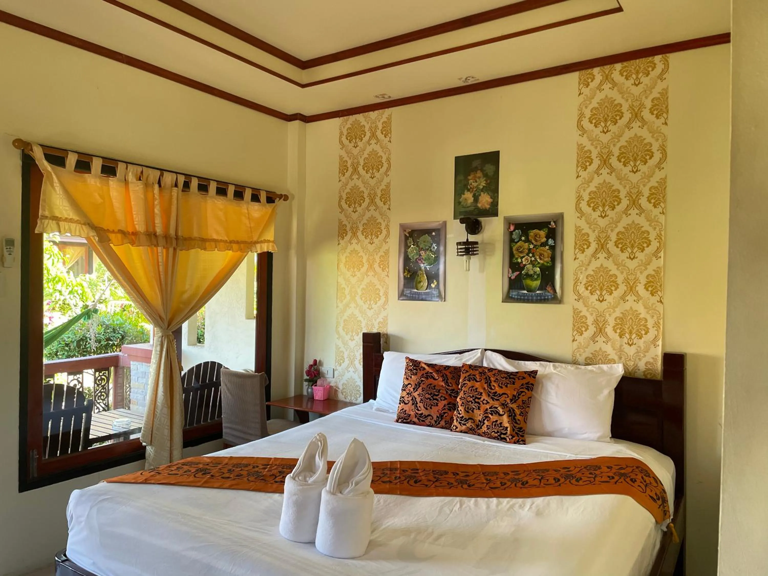 Bed in Starlight Haadrin Resort