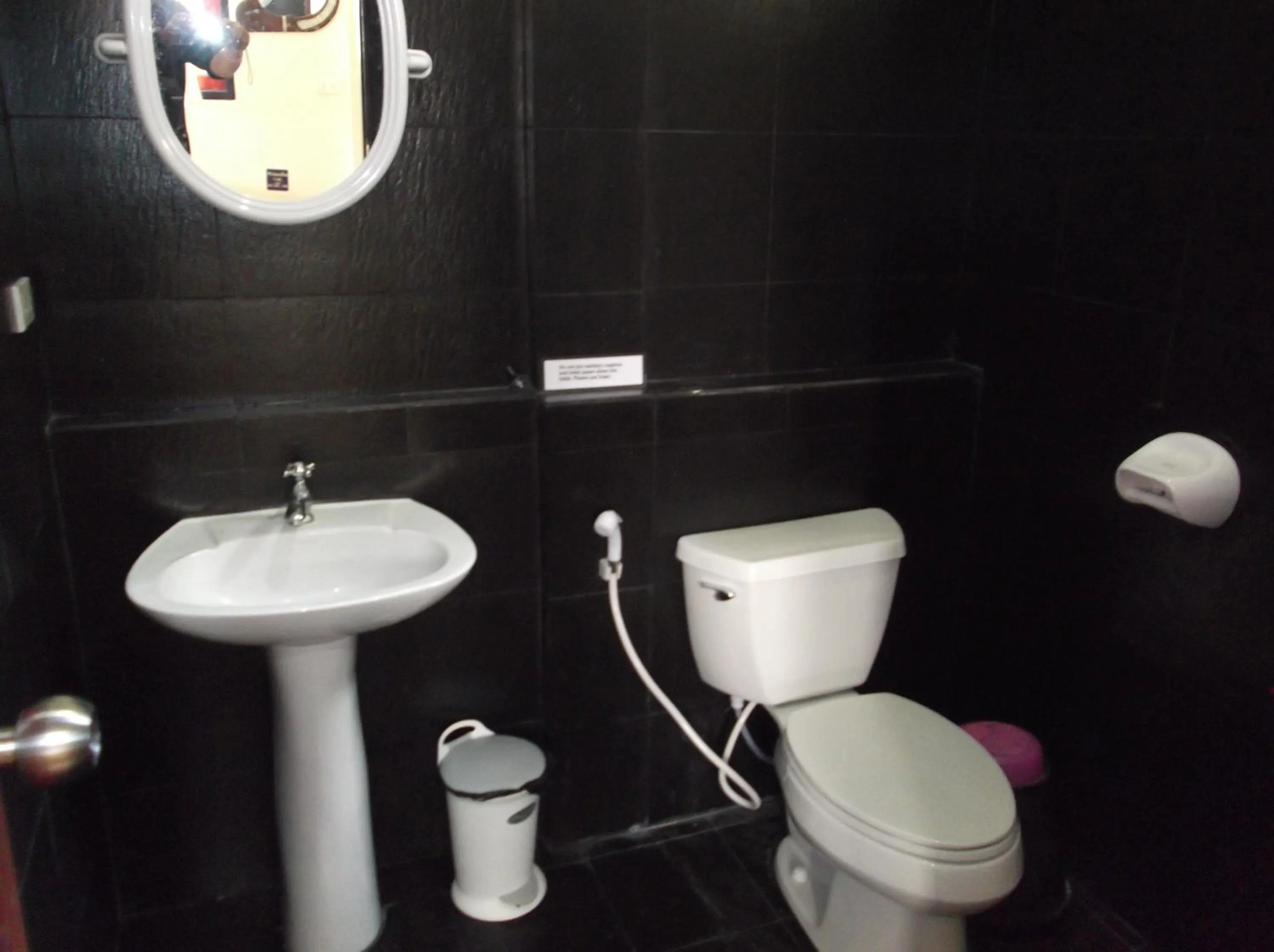 Toilet in Starlight Haadrin Resort