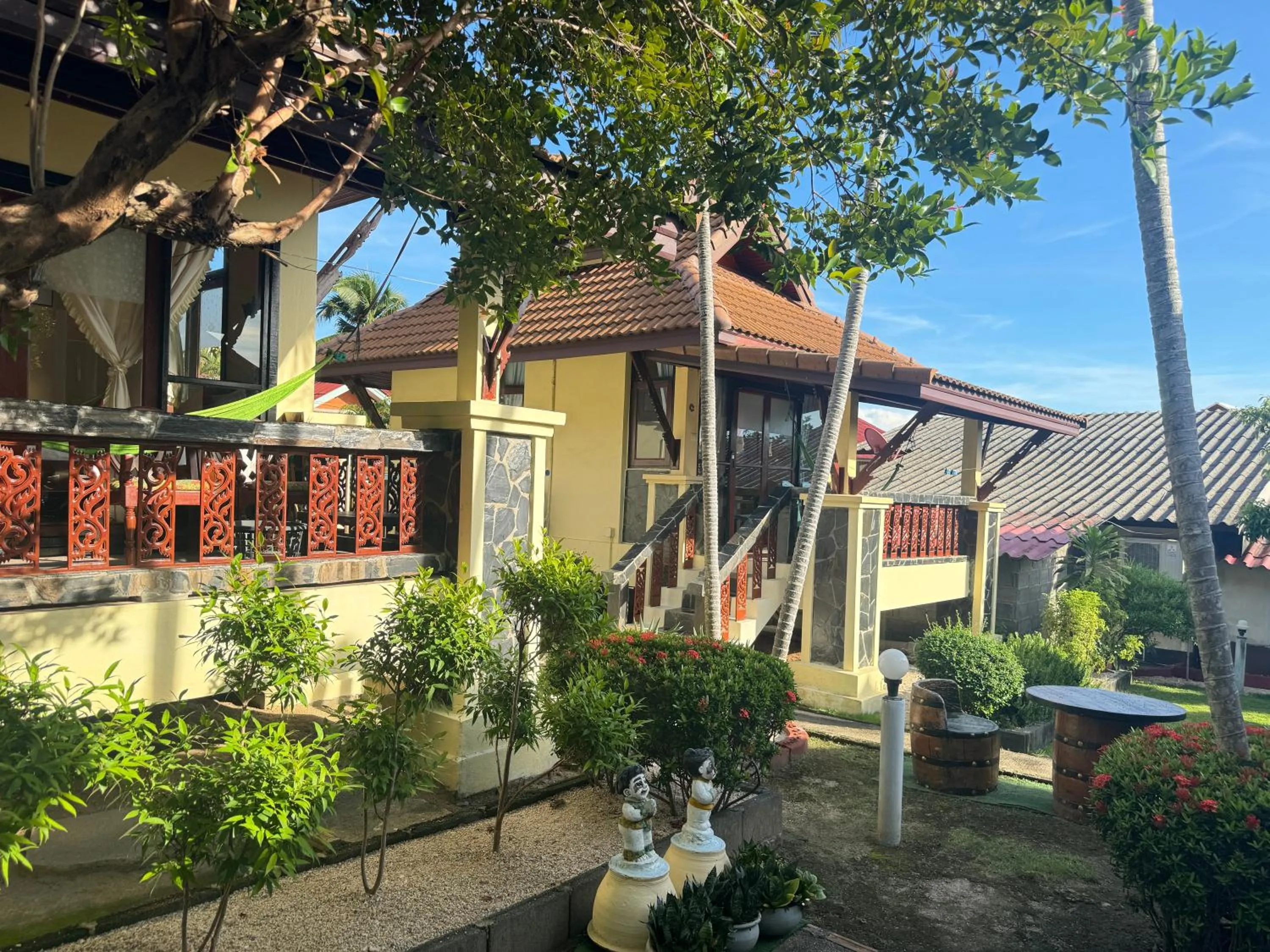 Property building in Starlight Haadrin Resort