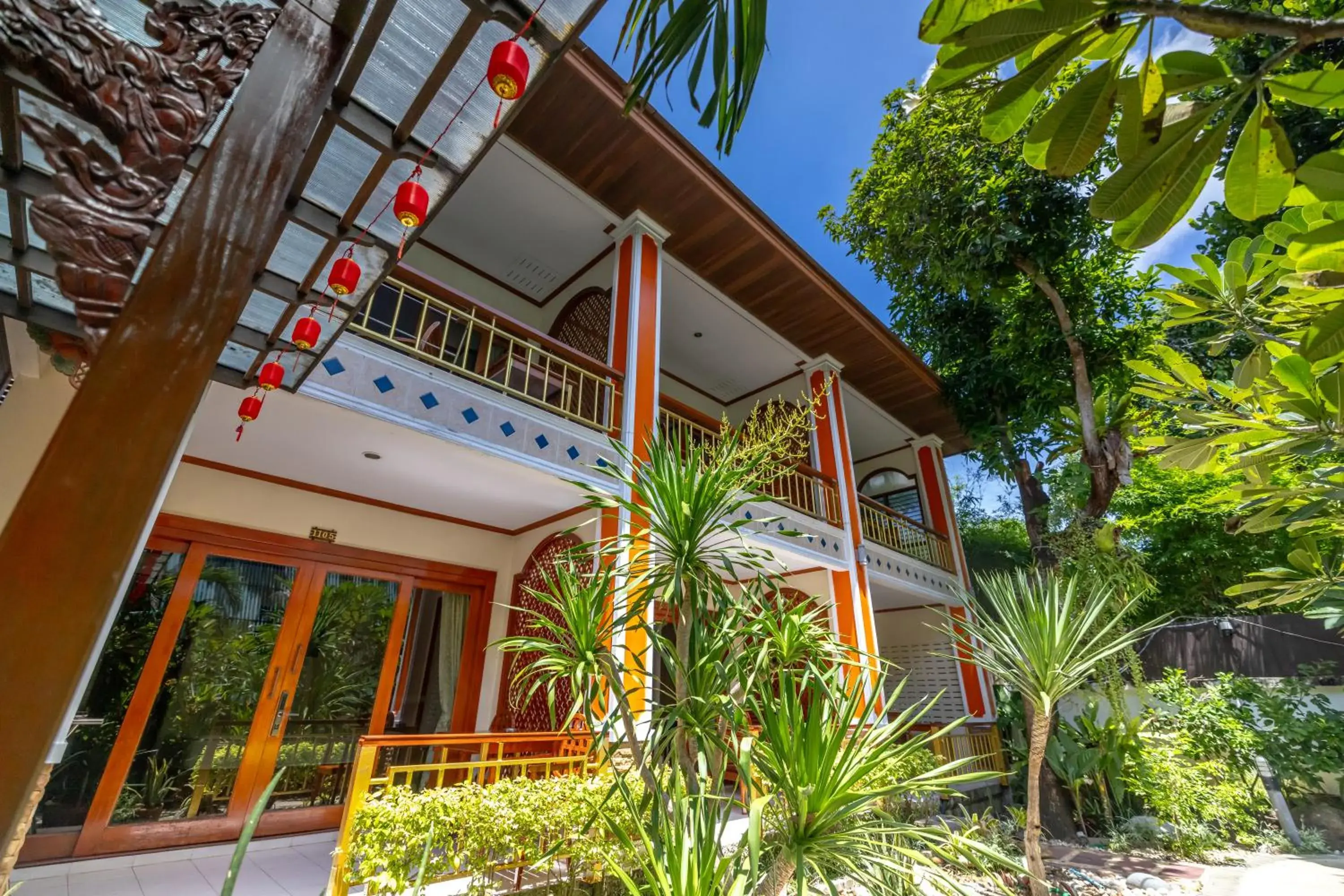 Property building in Phuket Meet Holiday Hotel-Rawai 普吉岛相遇花园度假酒店-拉威店 Property building in Phuket Meet Holiday Hotel-Rawai 普吉岛相遇花园度假酒店-拉威店