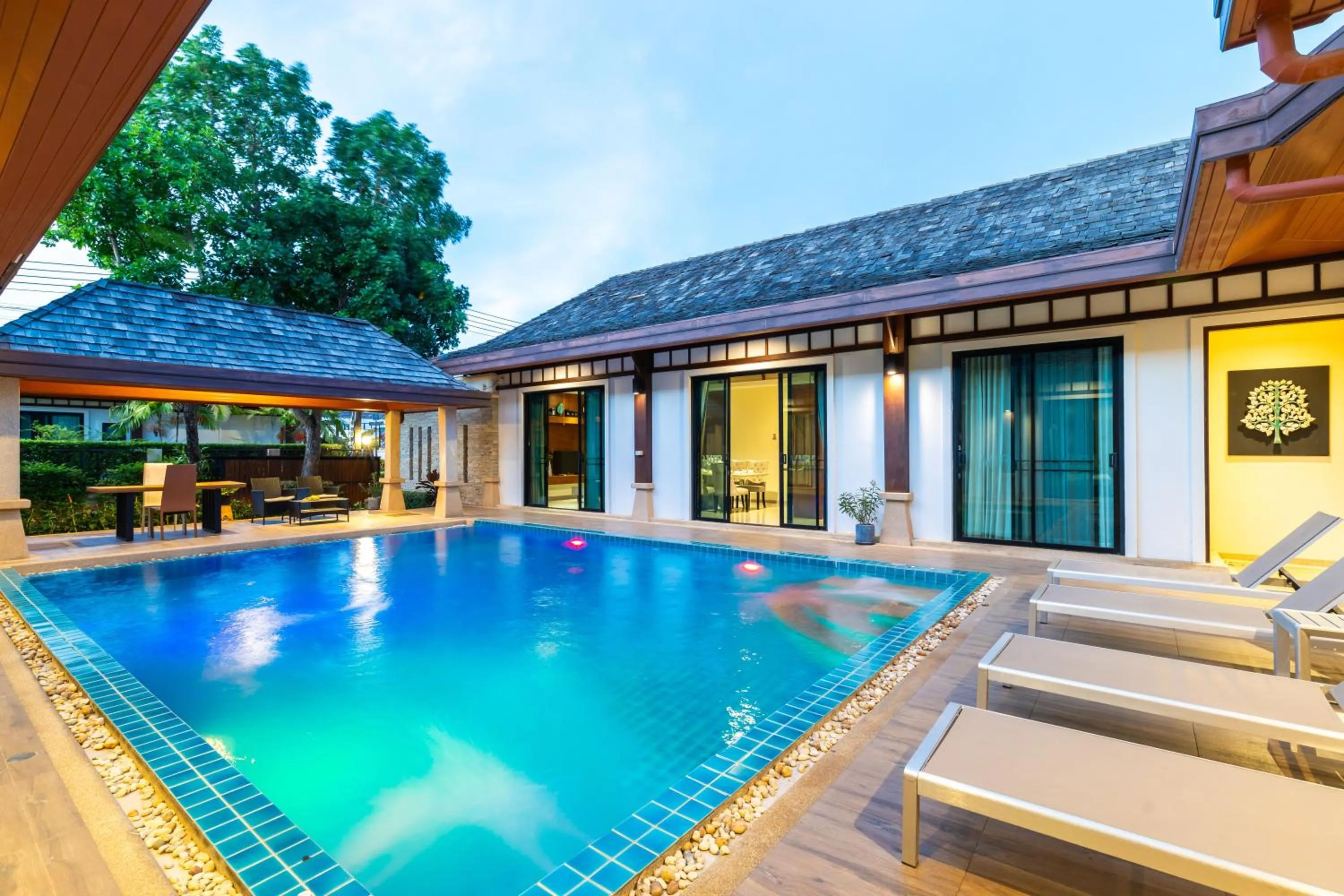 Day in Phuket Meet Holiday Hotel-Rawai 普吉岛相遇花园度假酒店-拉威店