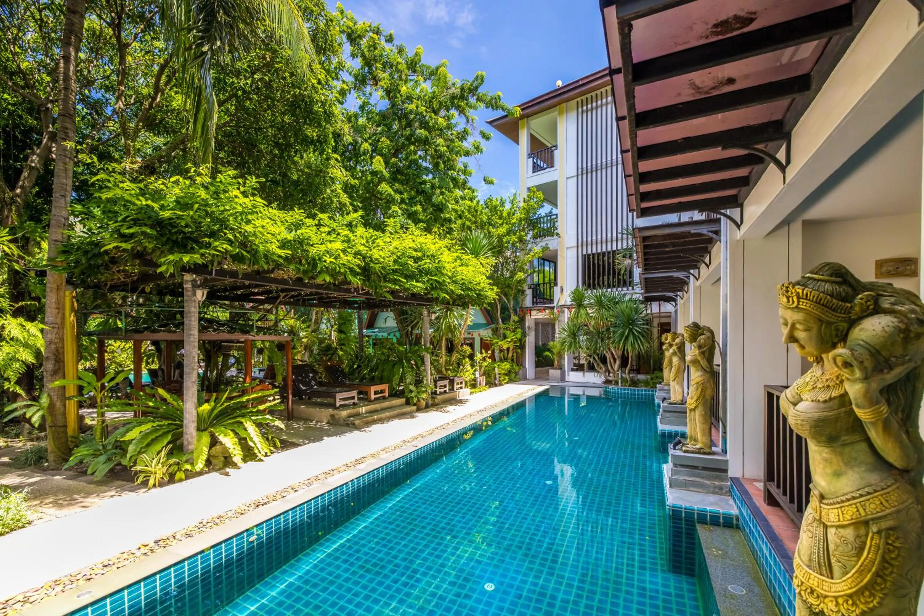 Property building in Phuket Meet Holiday Hotel-Rawai 普吉岛相遇花园度假酒店-拉威店