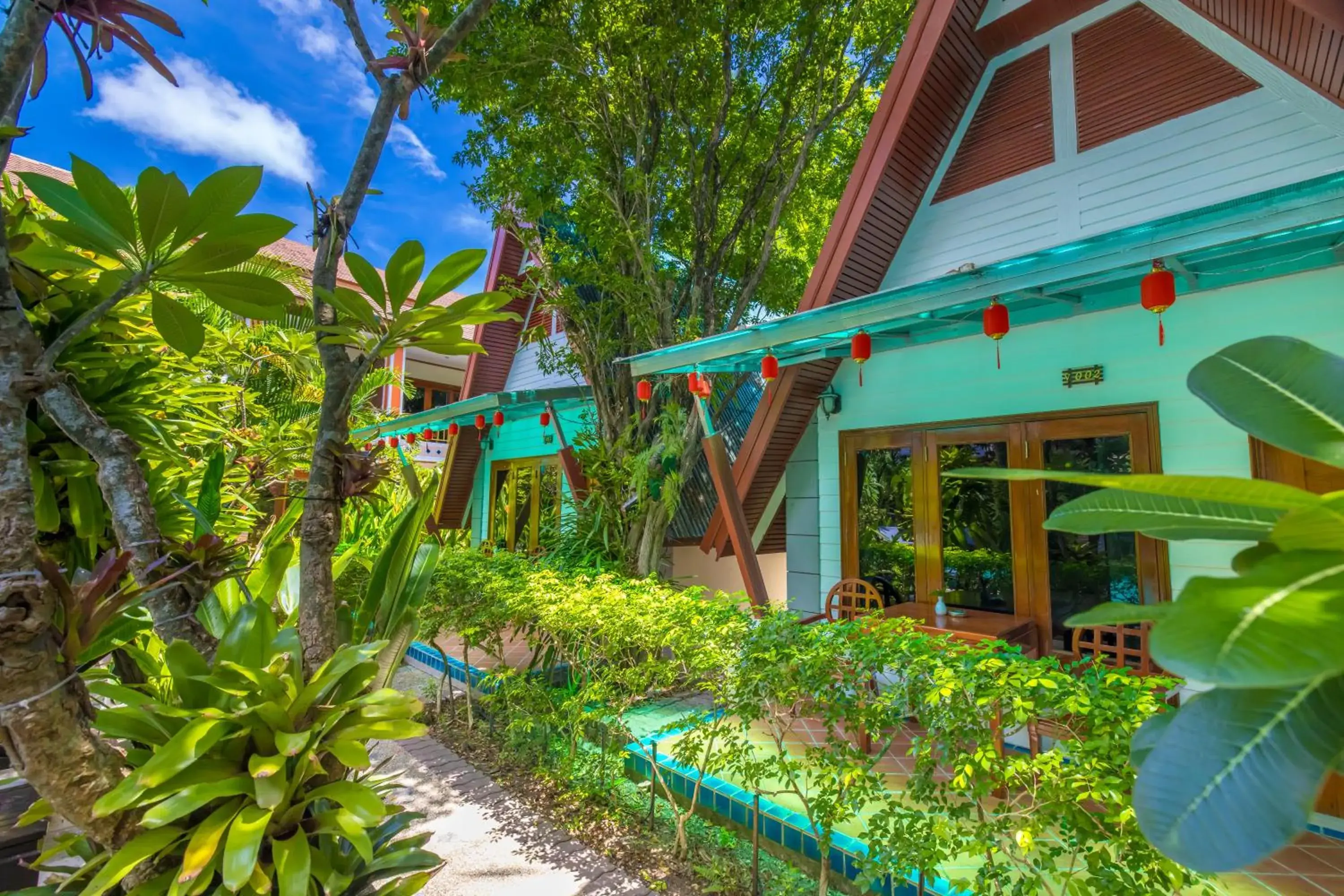 Property building in Phuket Meet Holiday Hotel-Rawai 普吉岛相遇花园度假酒店-拉威店 Property building in Phuket Meet Holiday Hotel-Rawai 普吉岛相遇花园度假酒店-拉威店