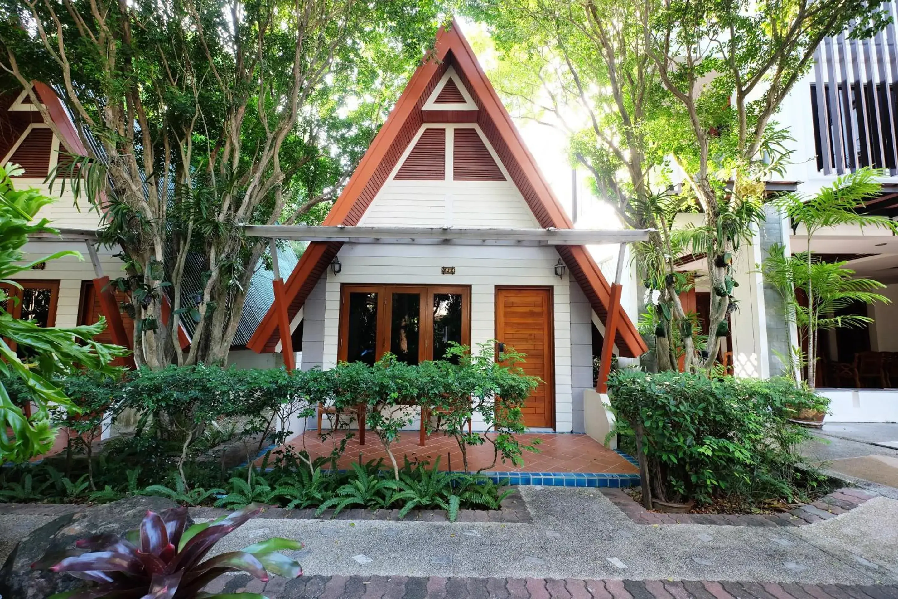 Facade/entrance in Phuket Meet Holiday Hotel-Rawai 普吉岛相遇花园度假酒店-拉威店 Facade/entrance in Phuket Meet Holiday Hotel-Rawai 普吉岛相遇花园度假酒店-拉威店