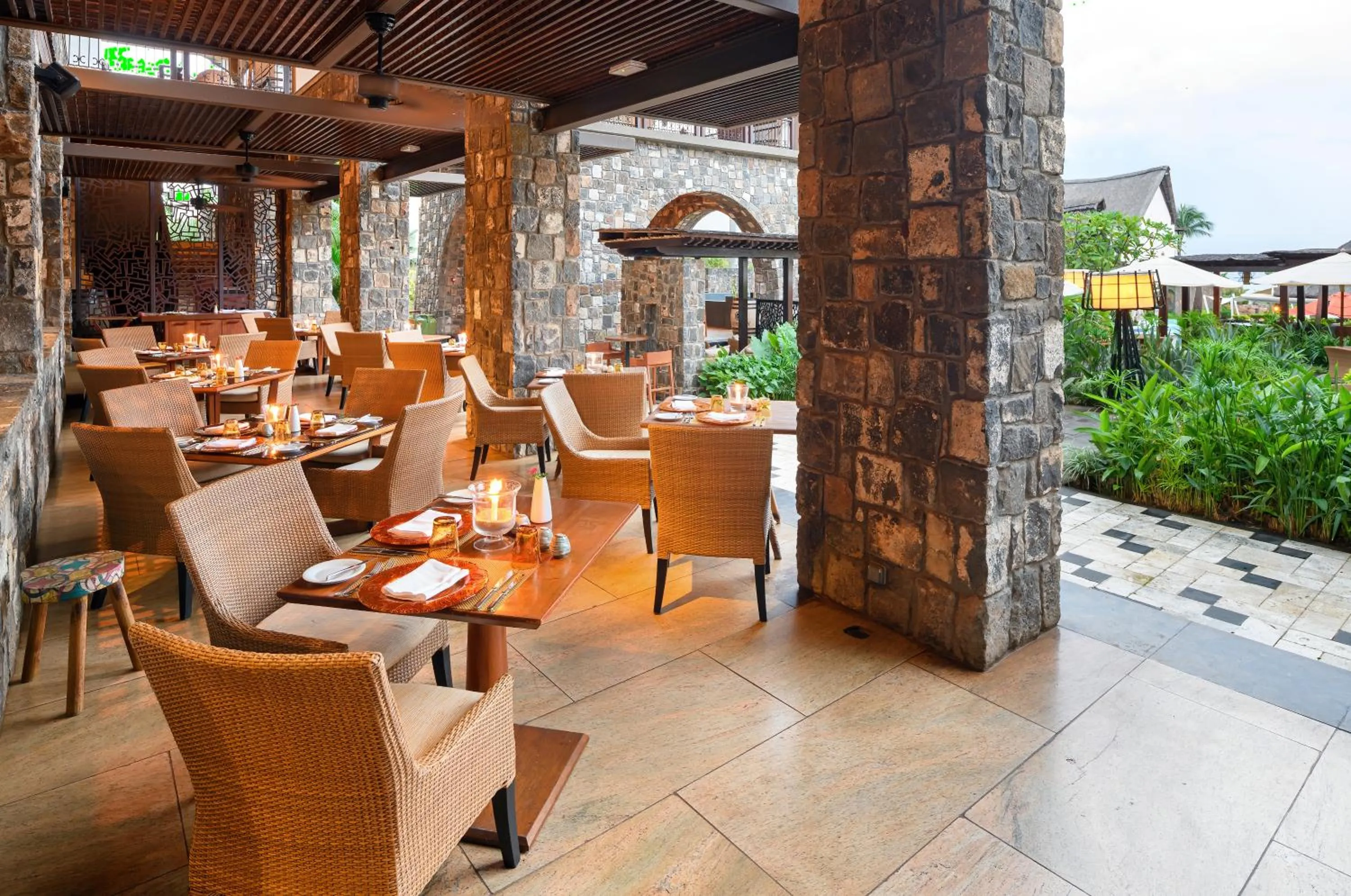 Restaurant/places to eat in Le Jadis Beach Resort & Wellness - Managed by Banyan Tree Hotels & Resorts