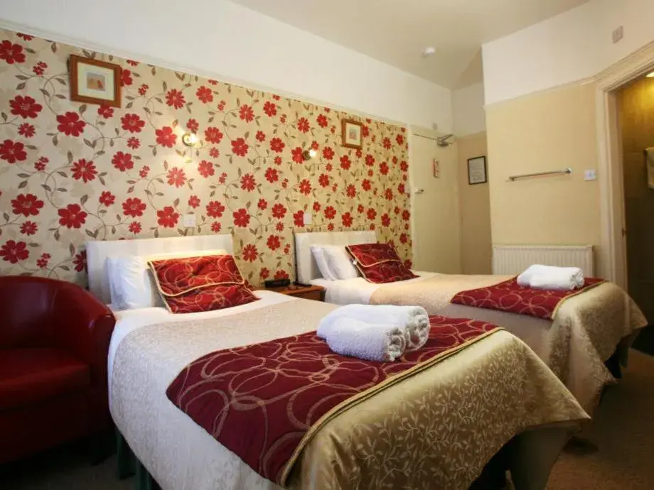 Small Twin Room in Del Mar Small Twin Room in Del Mar