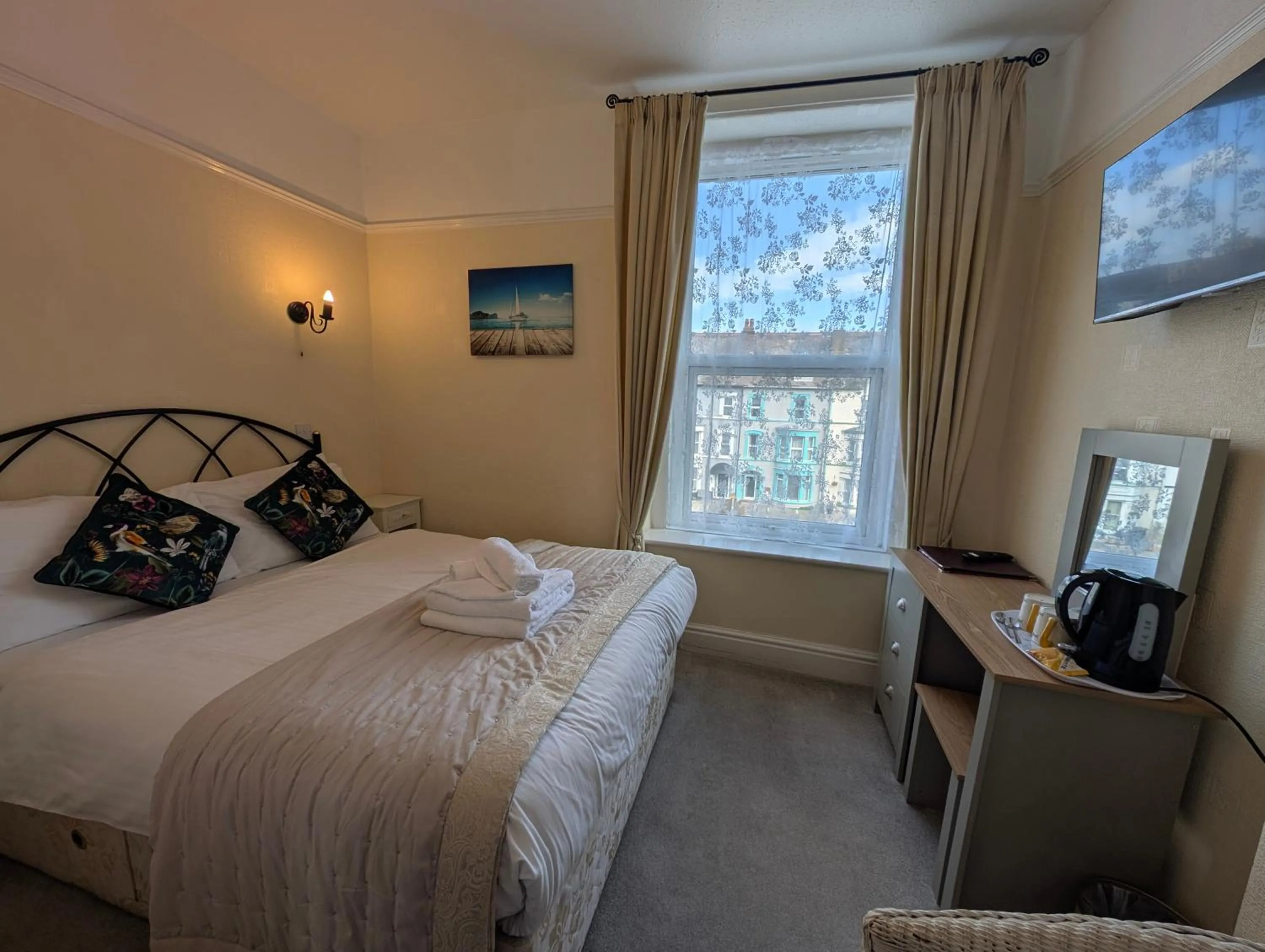 Double Room with Private Bathroom in Del Mar