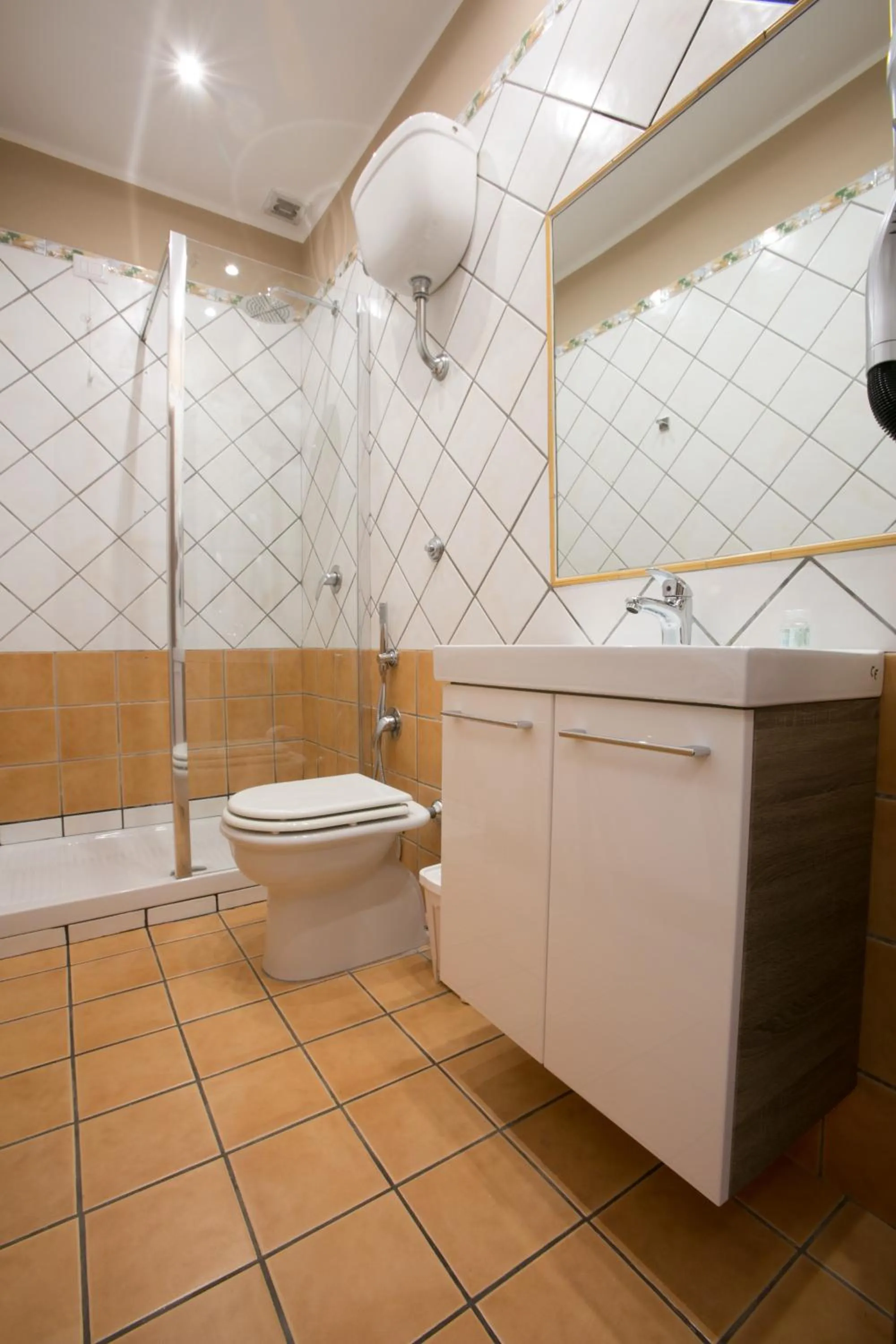 Bathroom in Hotel la Fenice