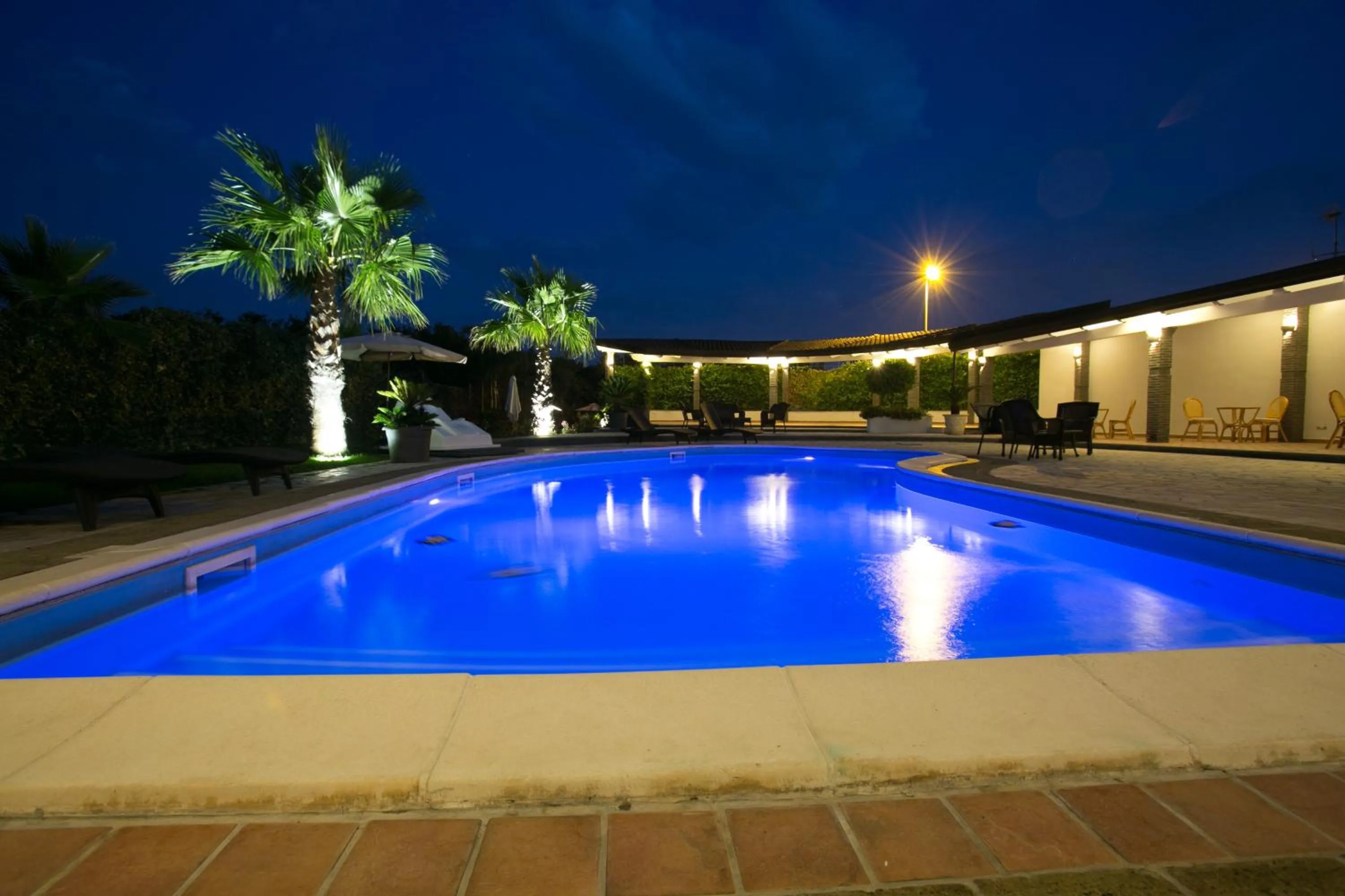 Swimming pool in Hotel la Fenice