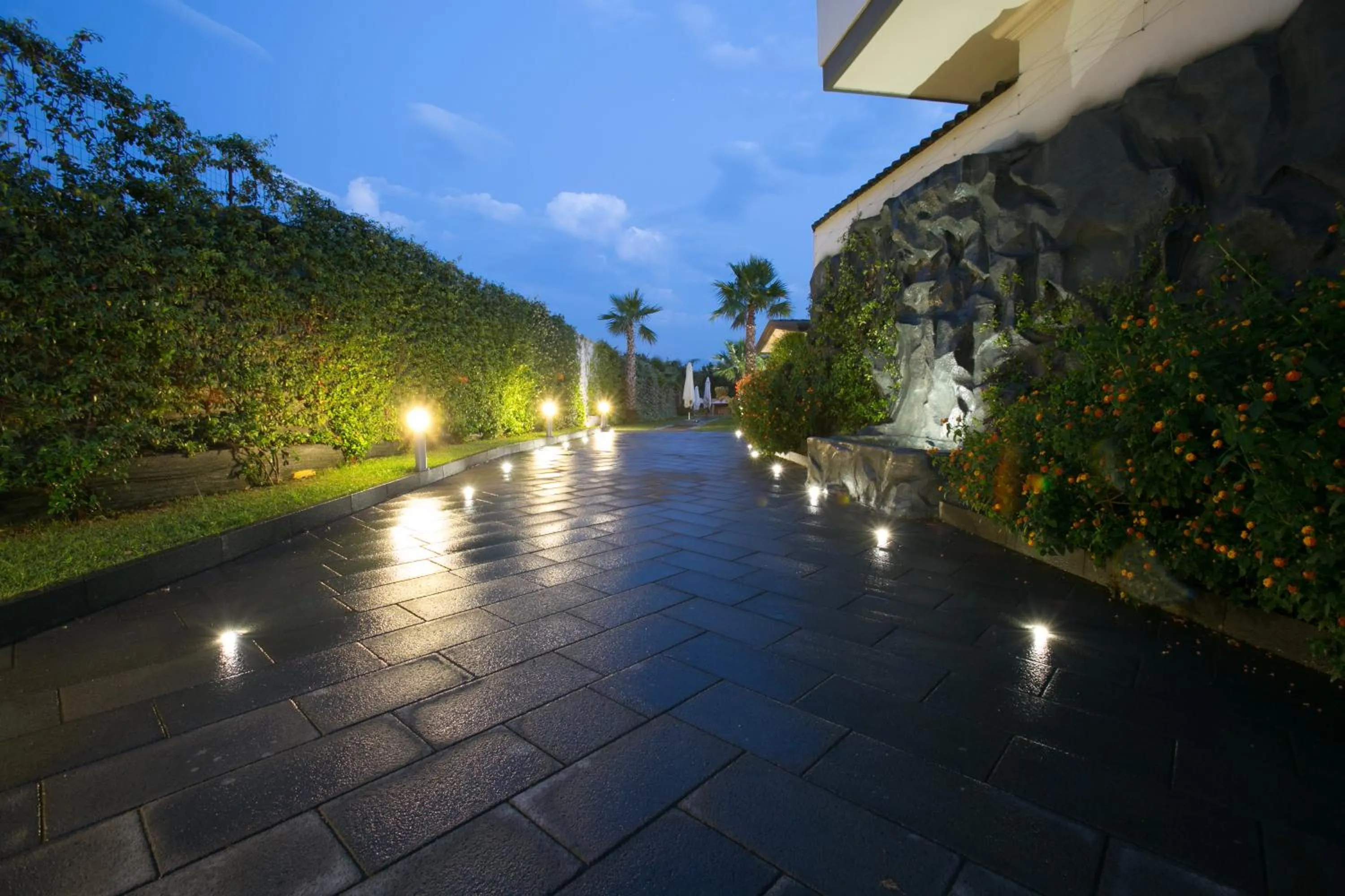Facade/entrance in Hotel la Fenice