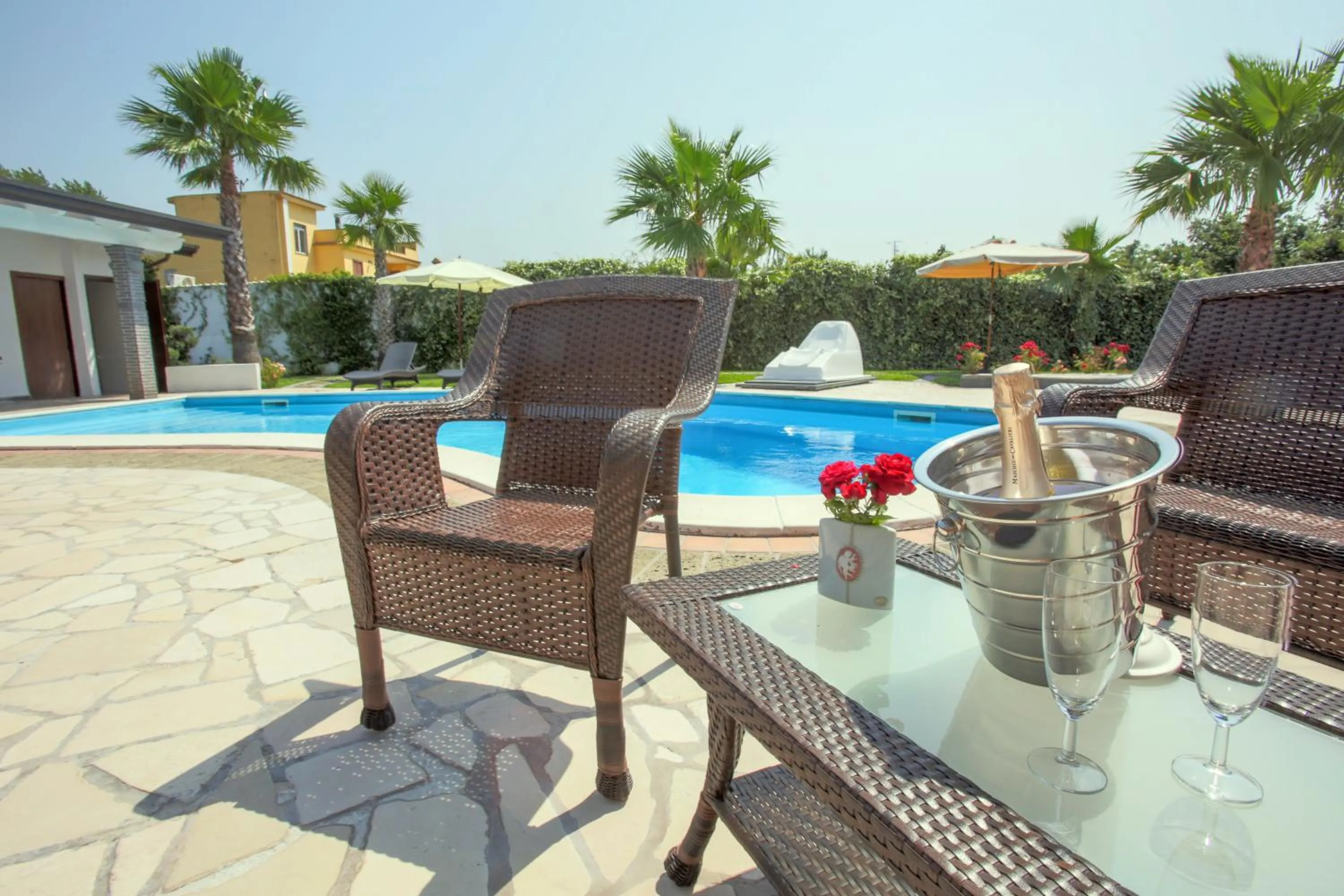 Pool view in Hotel la Fenice