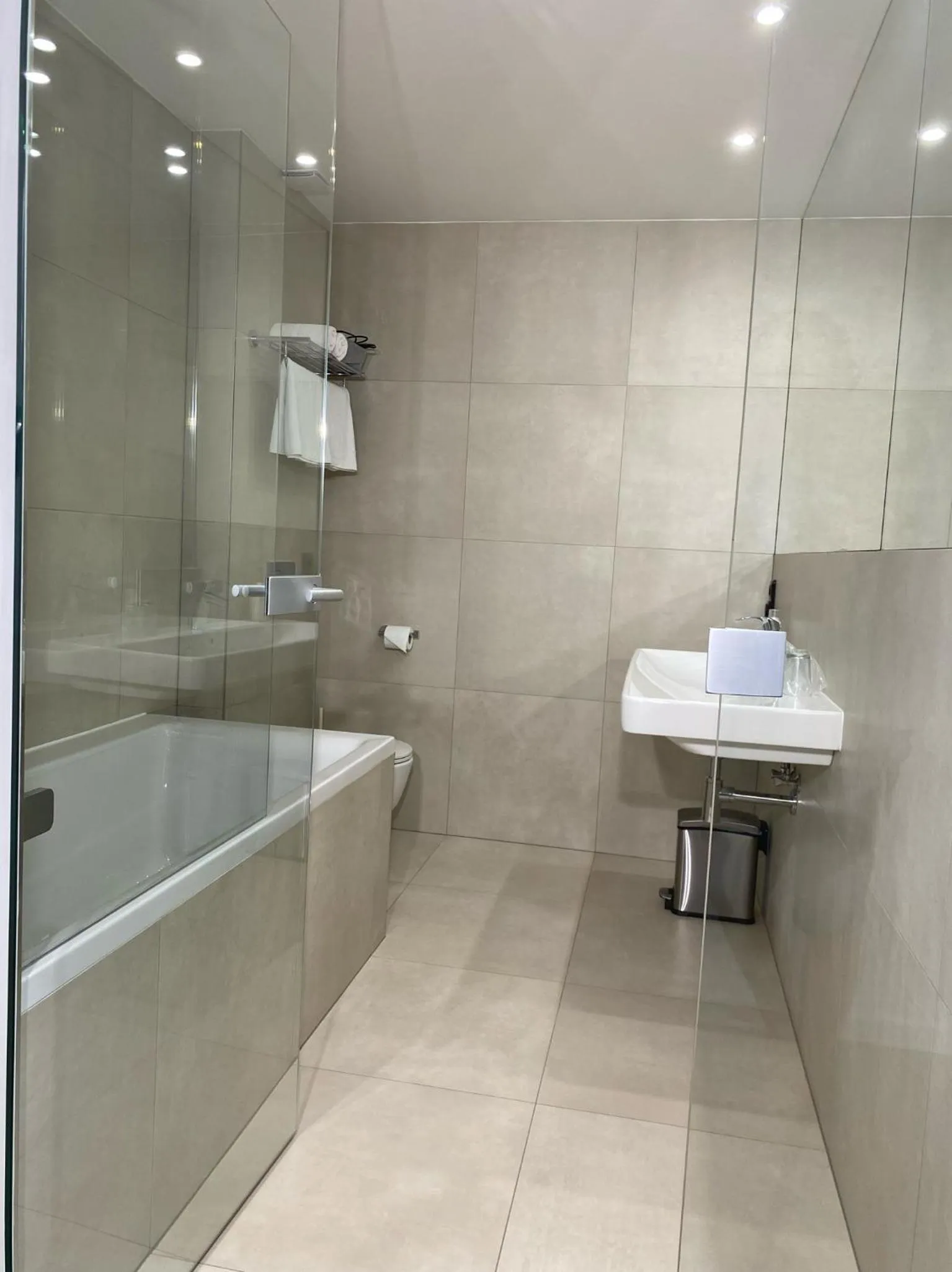 Shower in Rozmaryn Hotel B&B