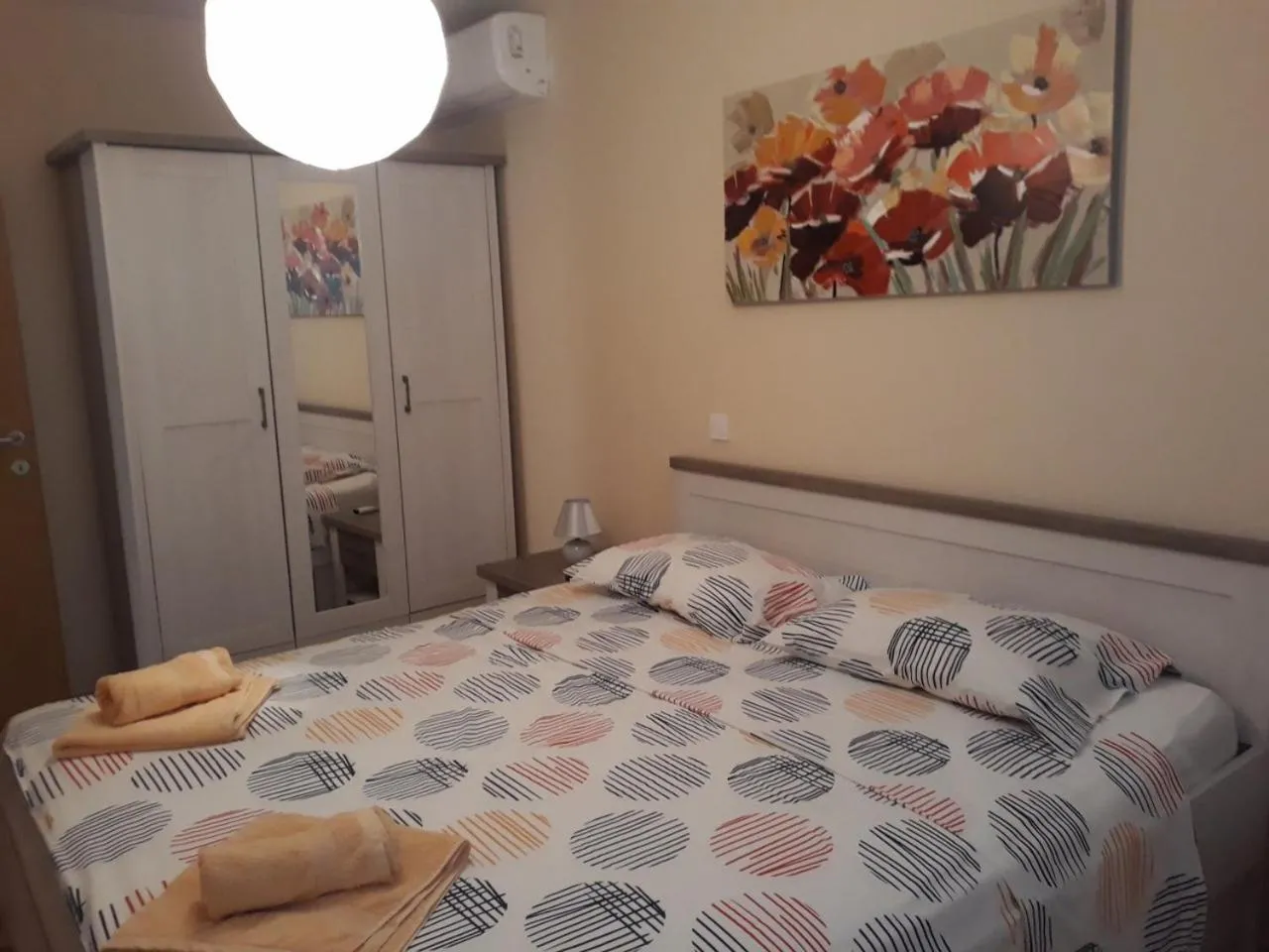 Bed in Apartments Juliet