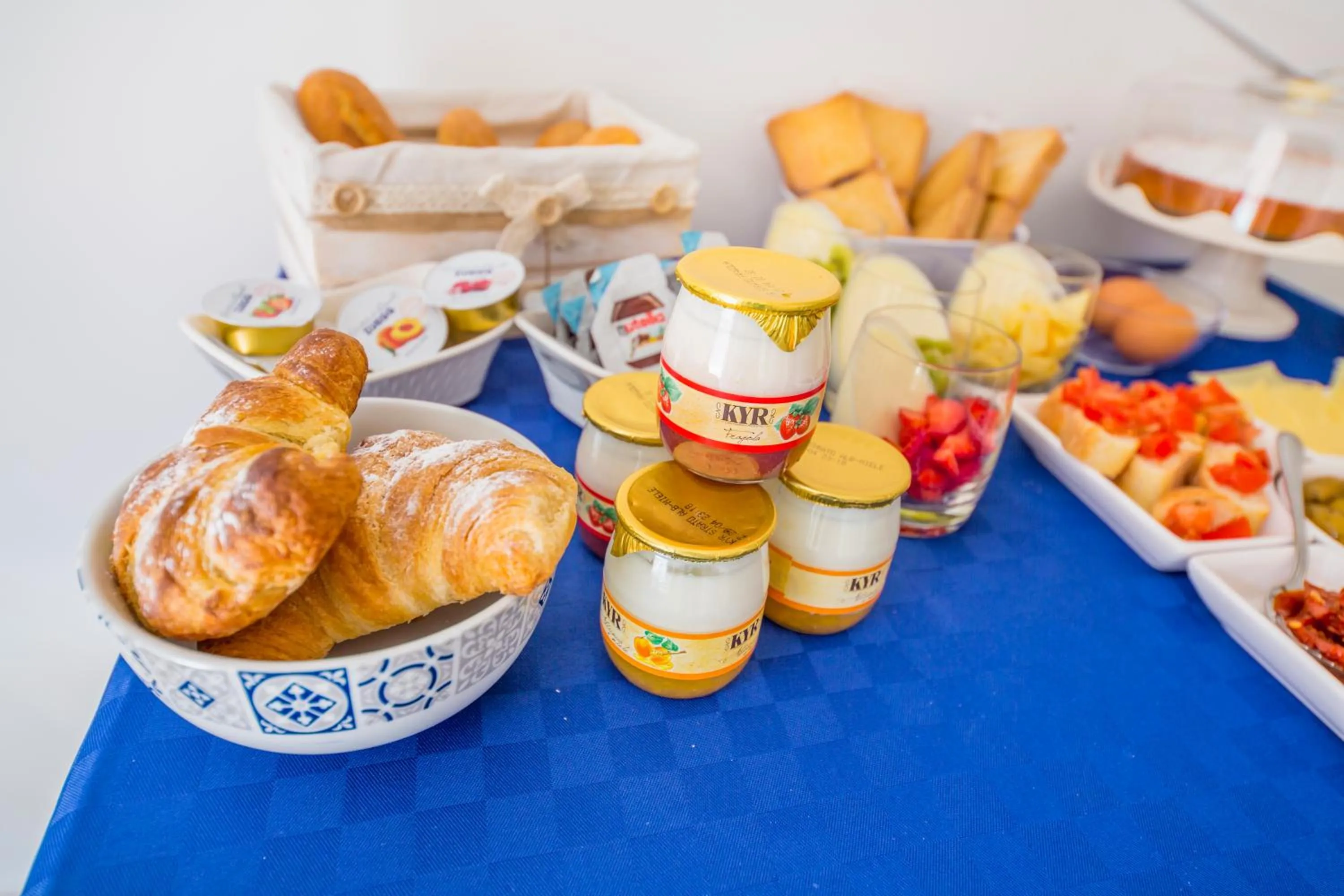 Breakfast in Dafni e Naide