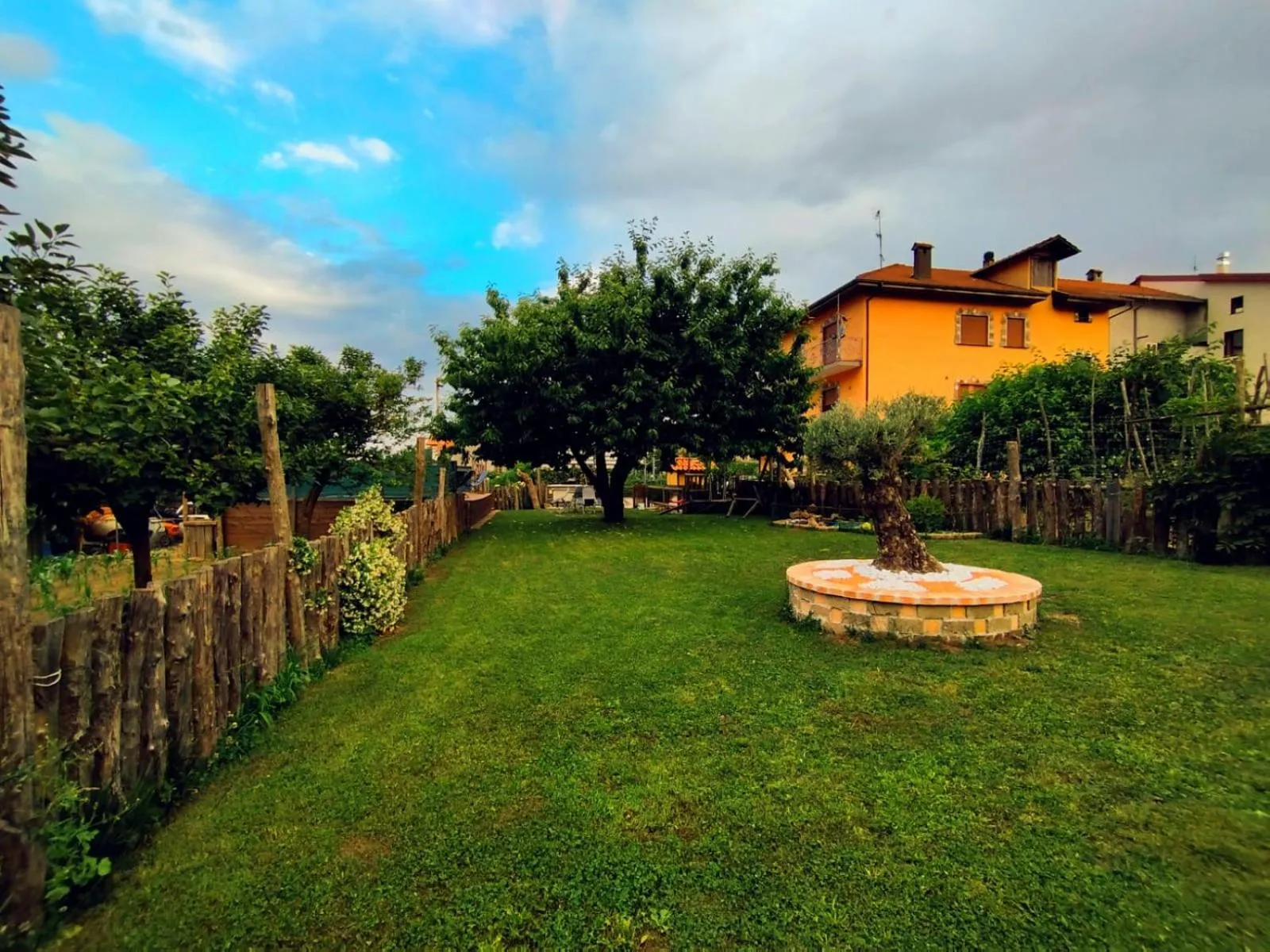 Garden in B&B Il Girasole