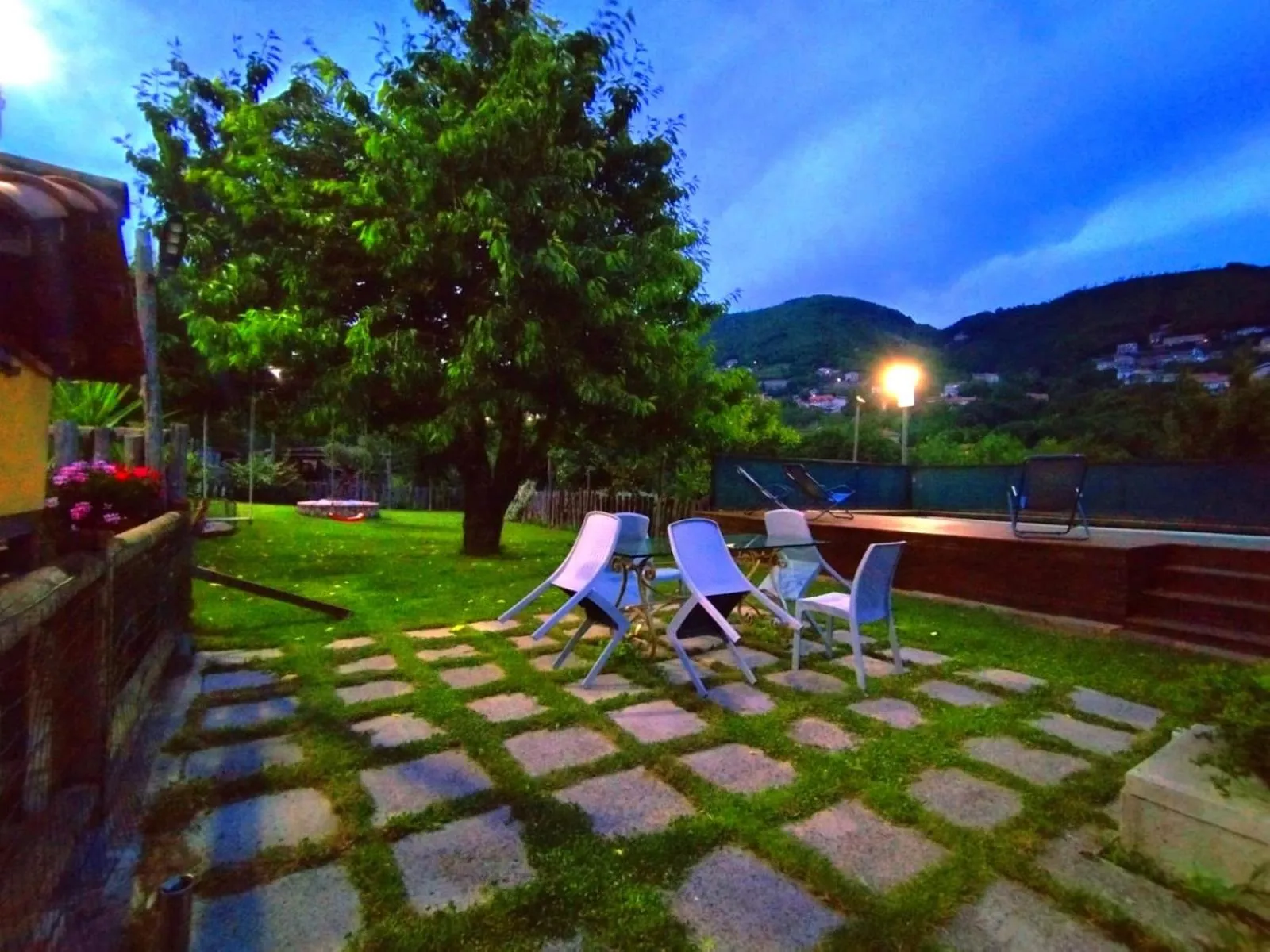 Garden view in B&B Il Girasole