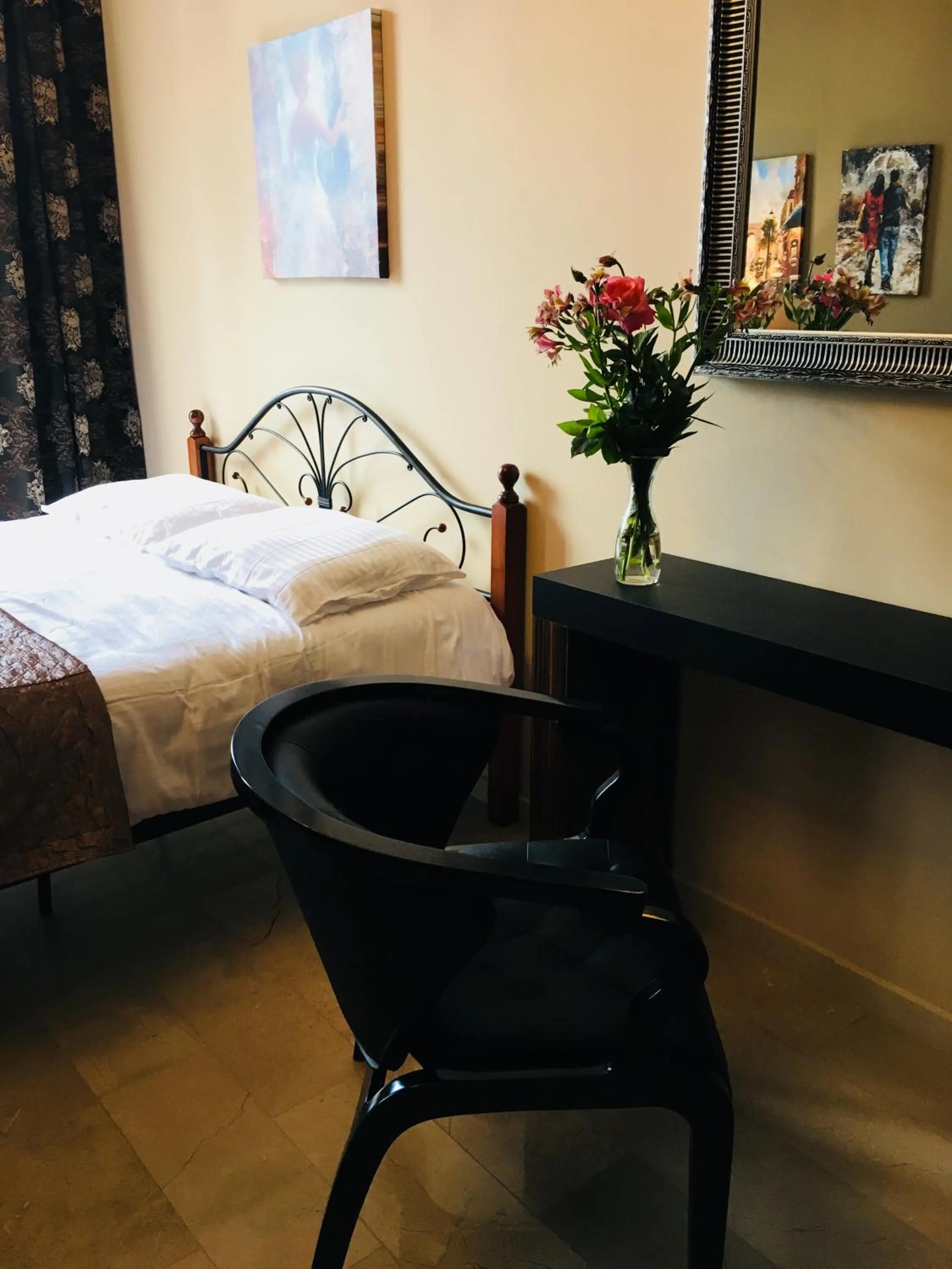 Decorative detail, Bed in Hotel Belvedere