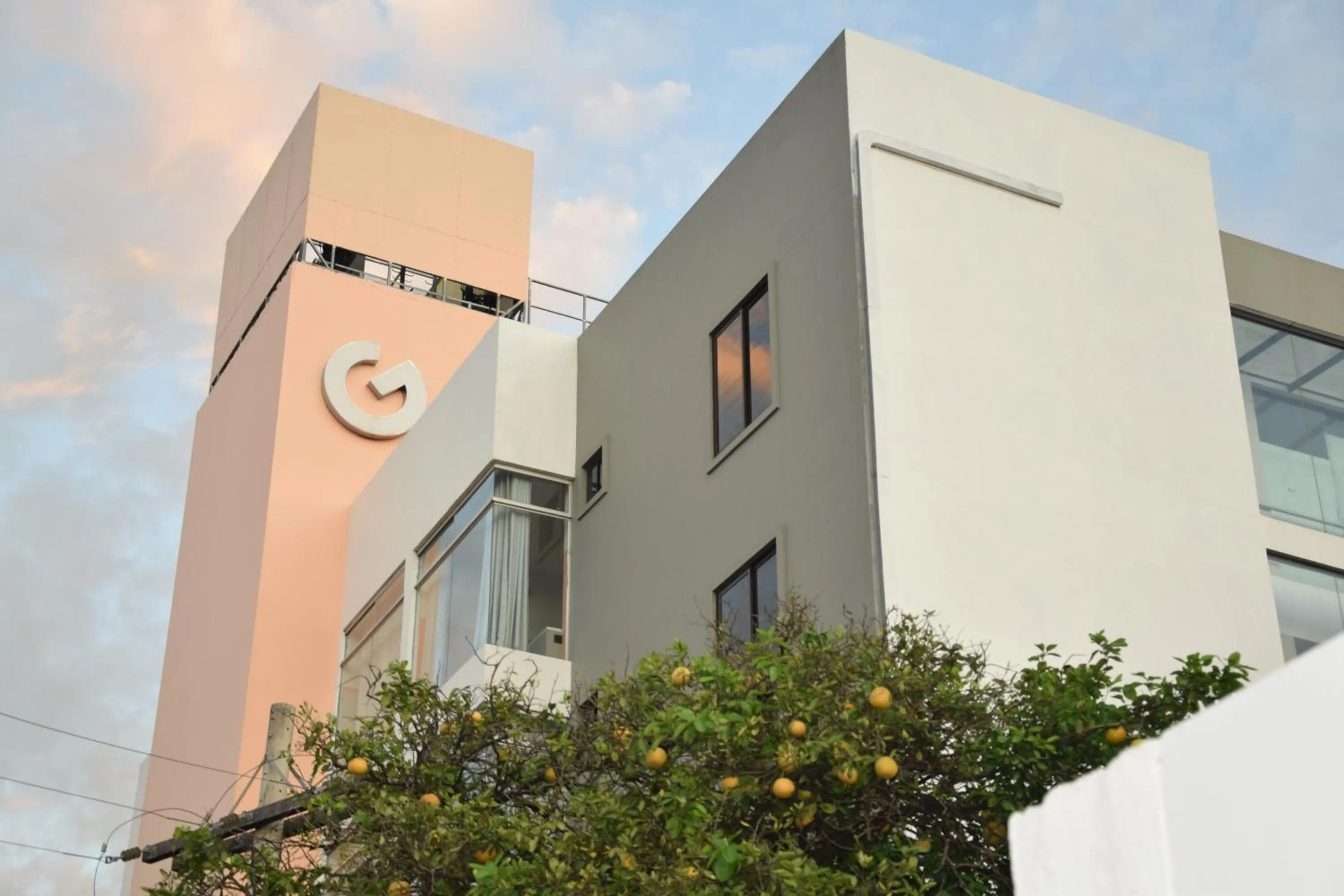 Facade/entrance in Hotel G